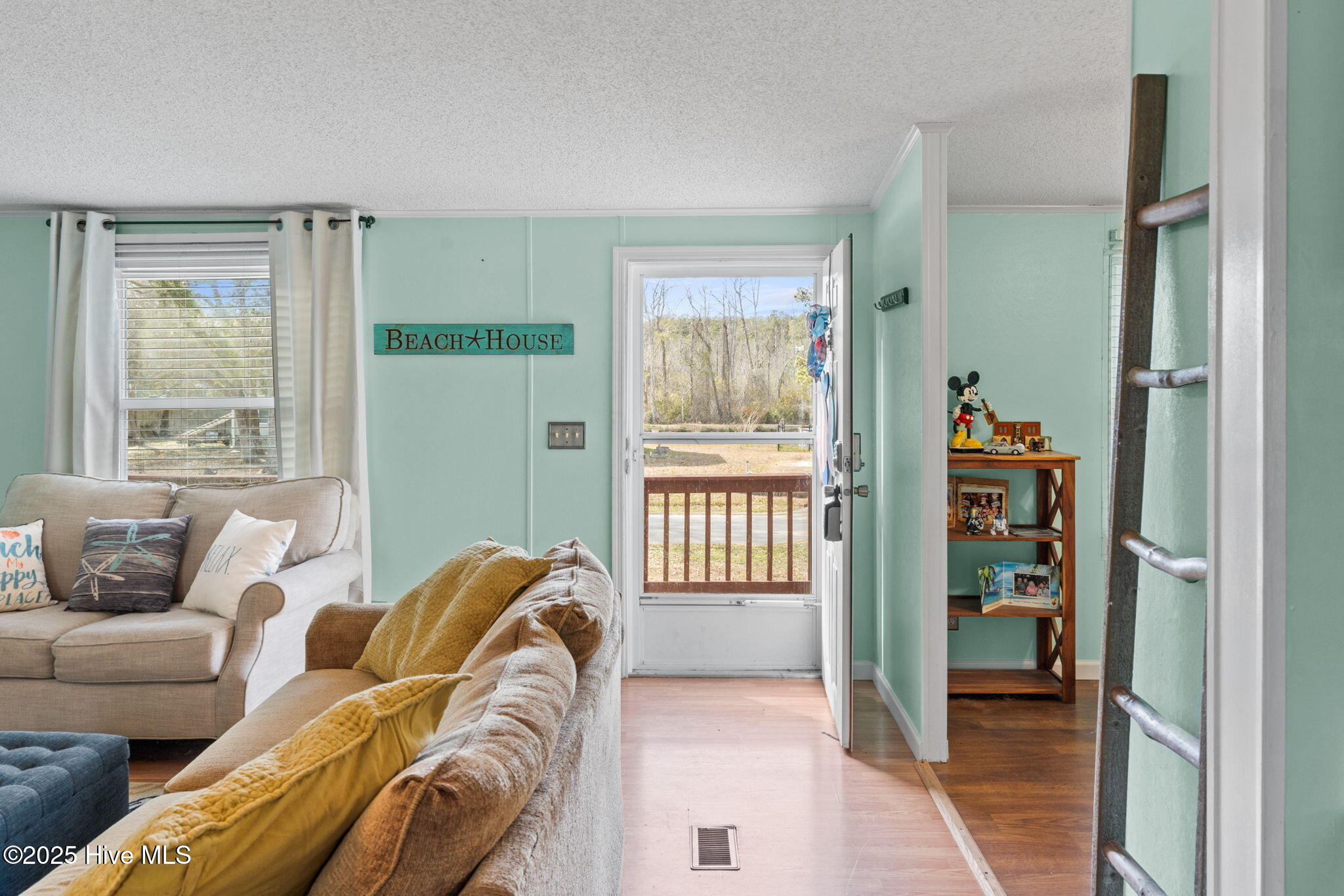 2228 Lakeside Avenue SW, Supply, NC 28462 – photo 7: Living Room
