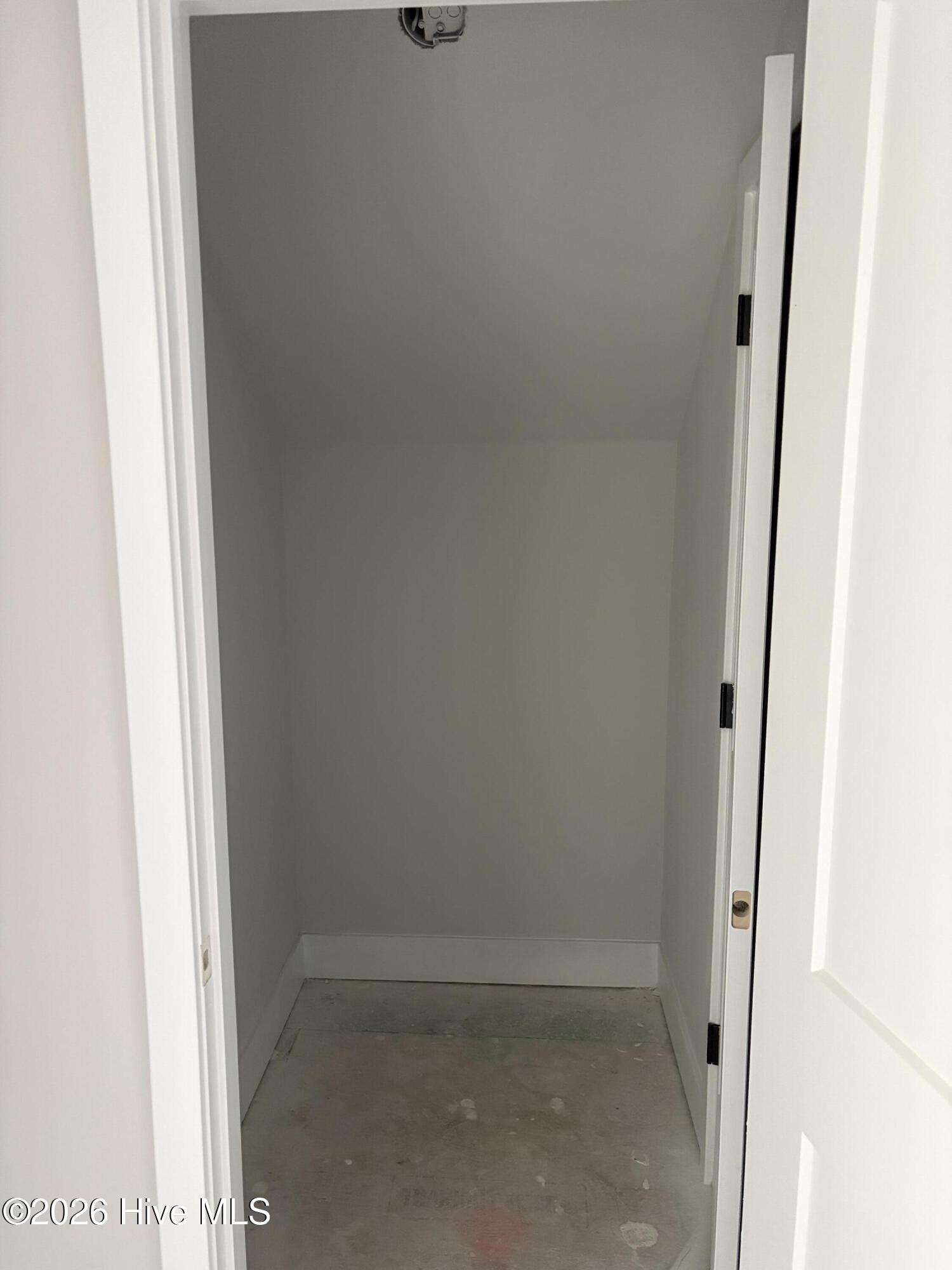 100546483 | Photo 20