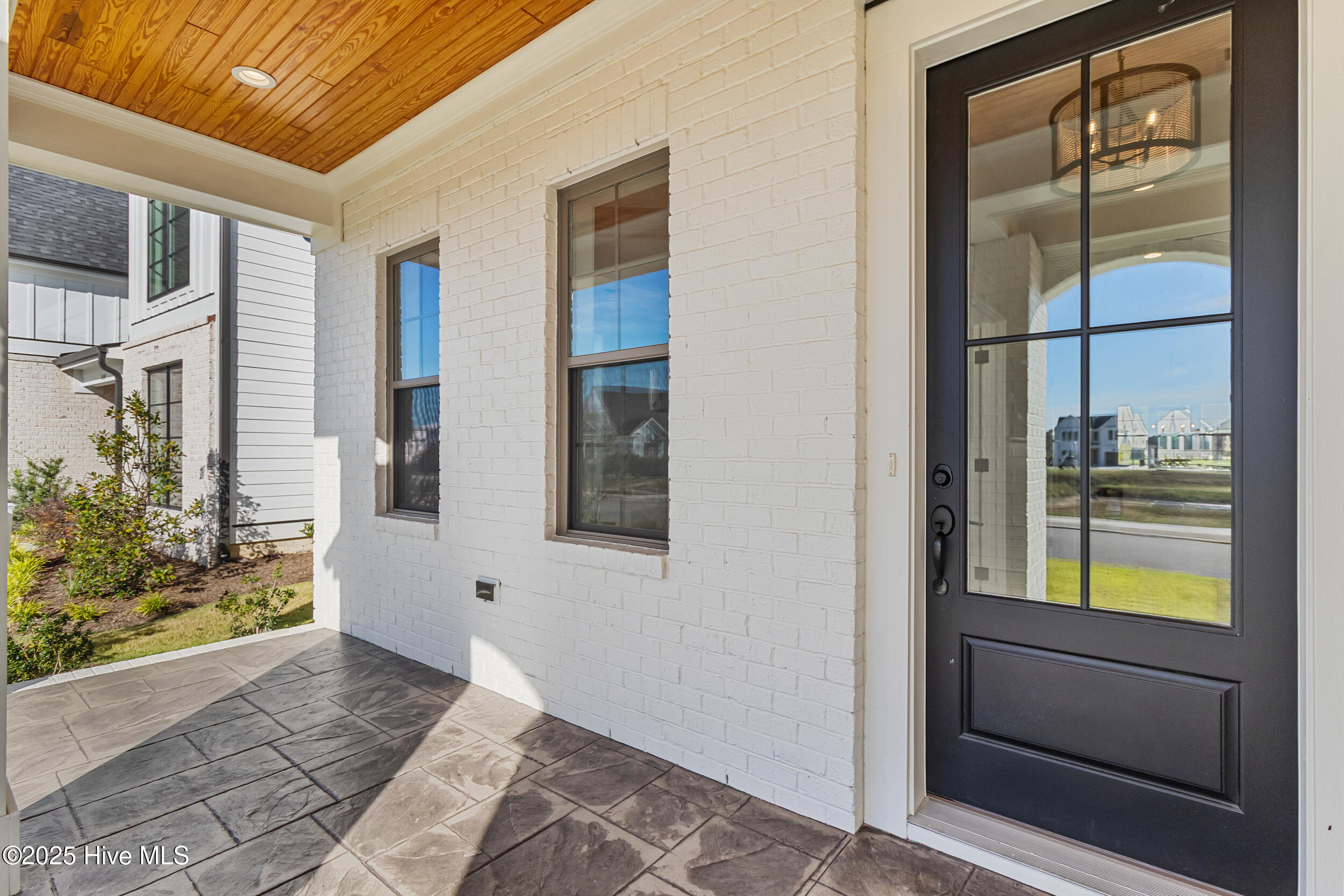 Front porch and emtry door