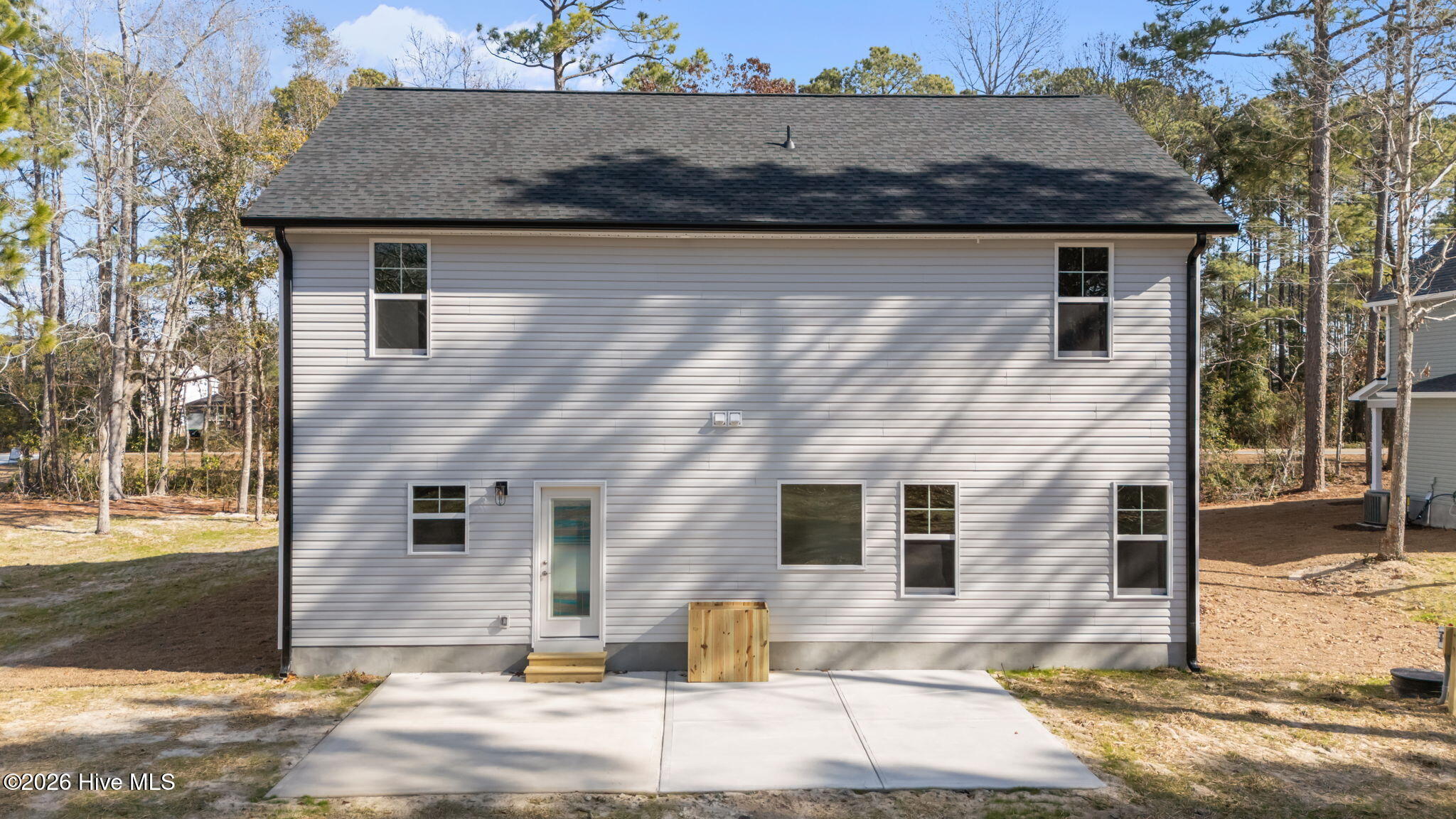 100528698 | Photo 35