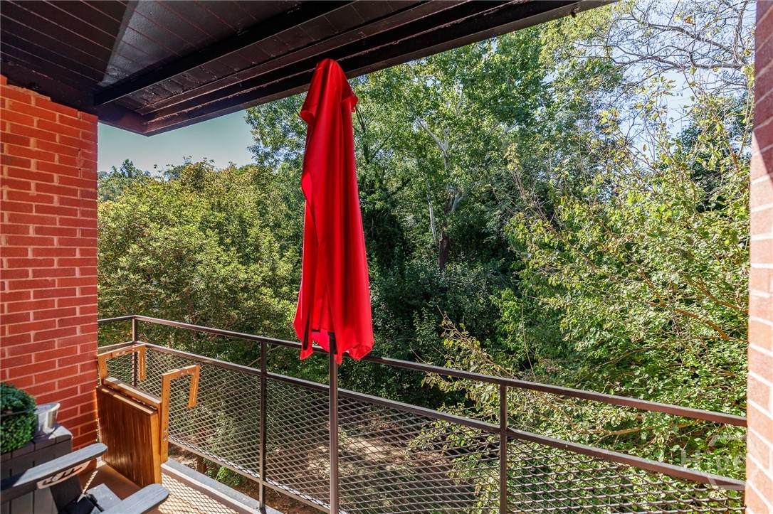 250 Little Street A209