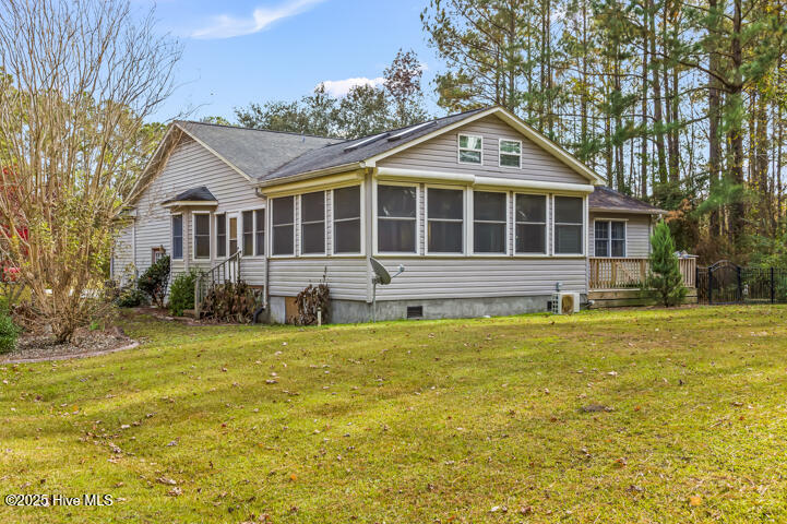 9314 Doris Drive,Oriental