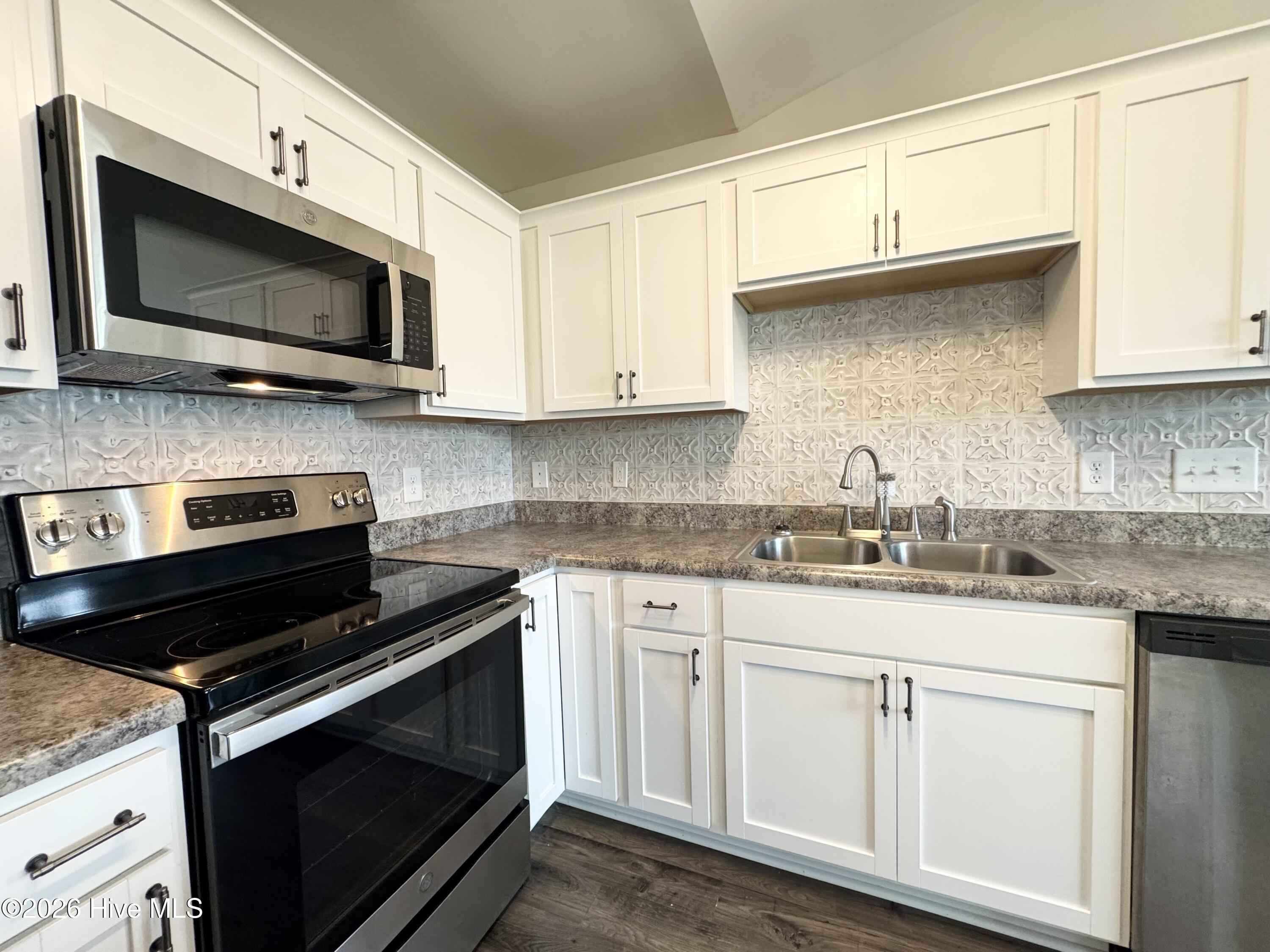 127 Waterford Way,Maysville