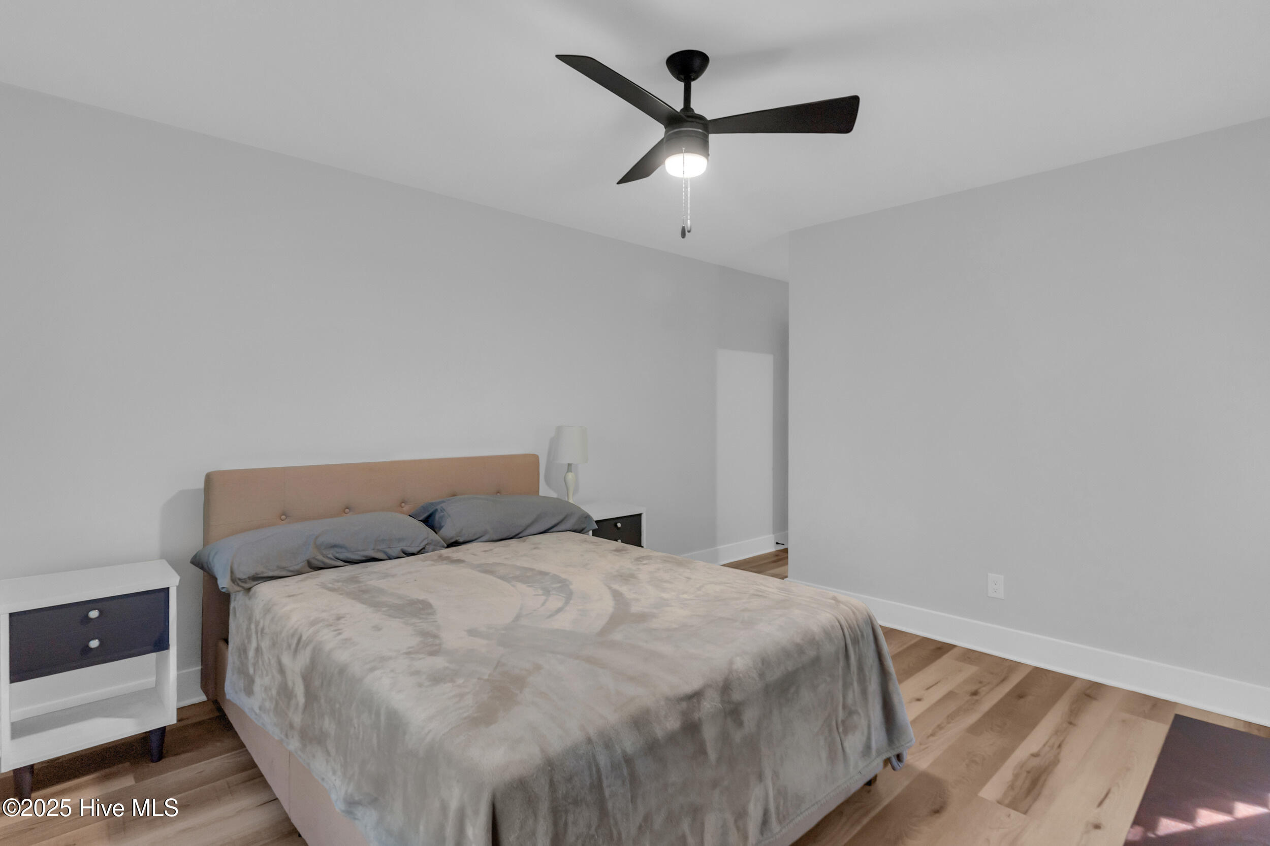 100538060 | Photo 23