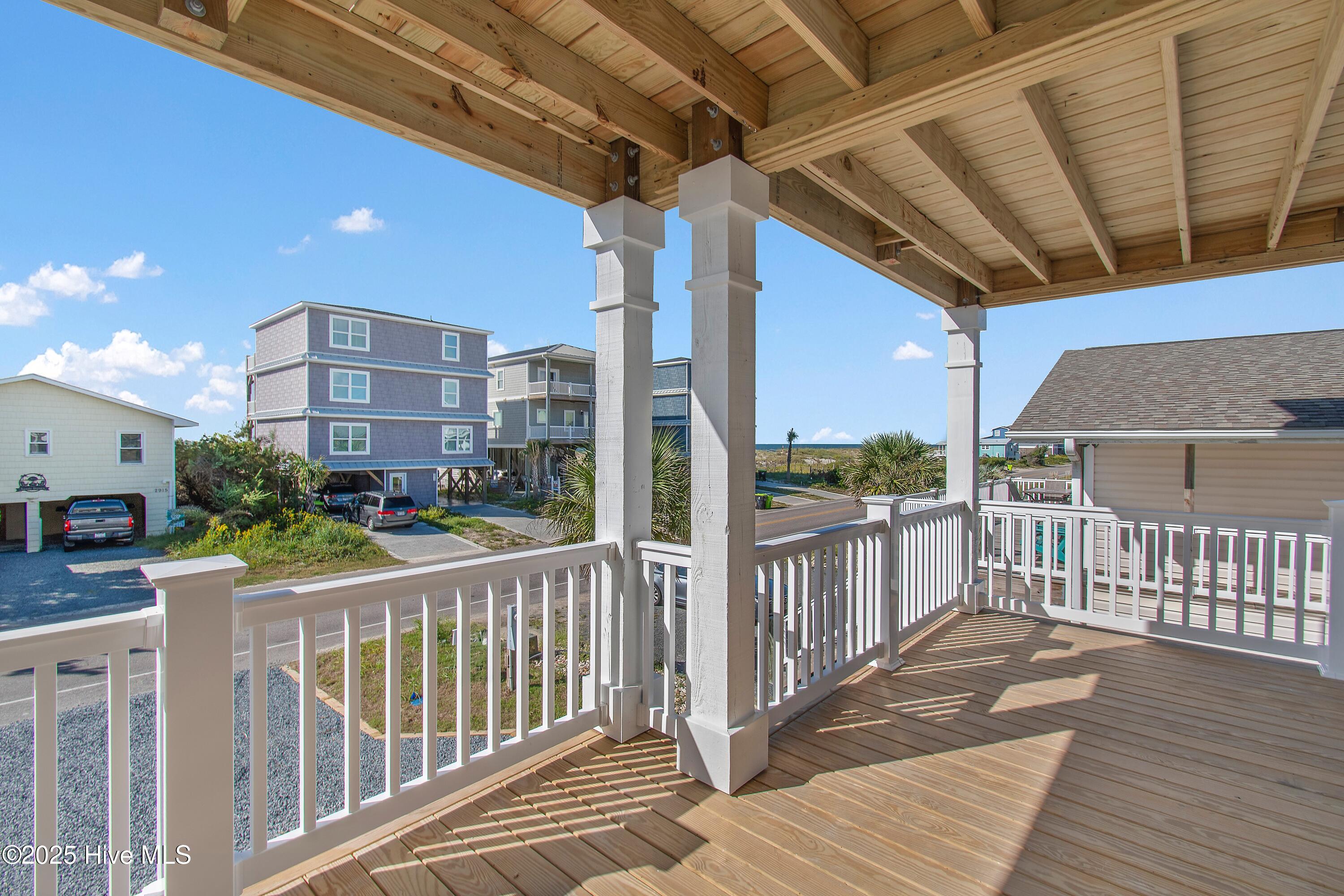 100511699 | Photo 63