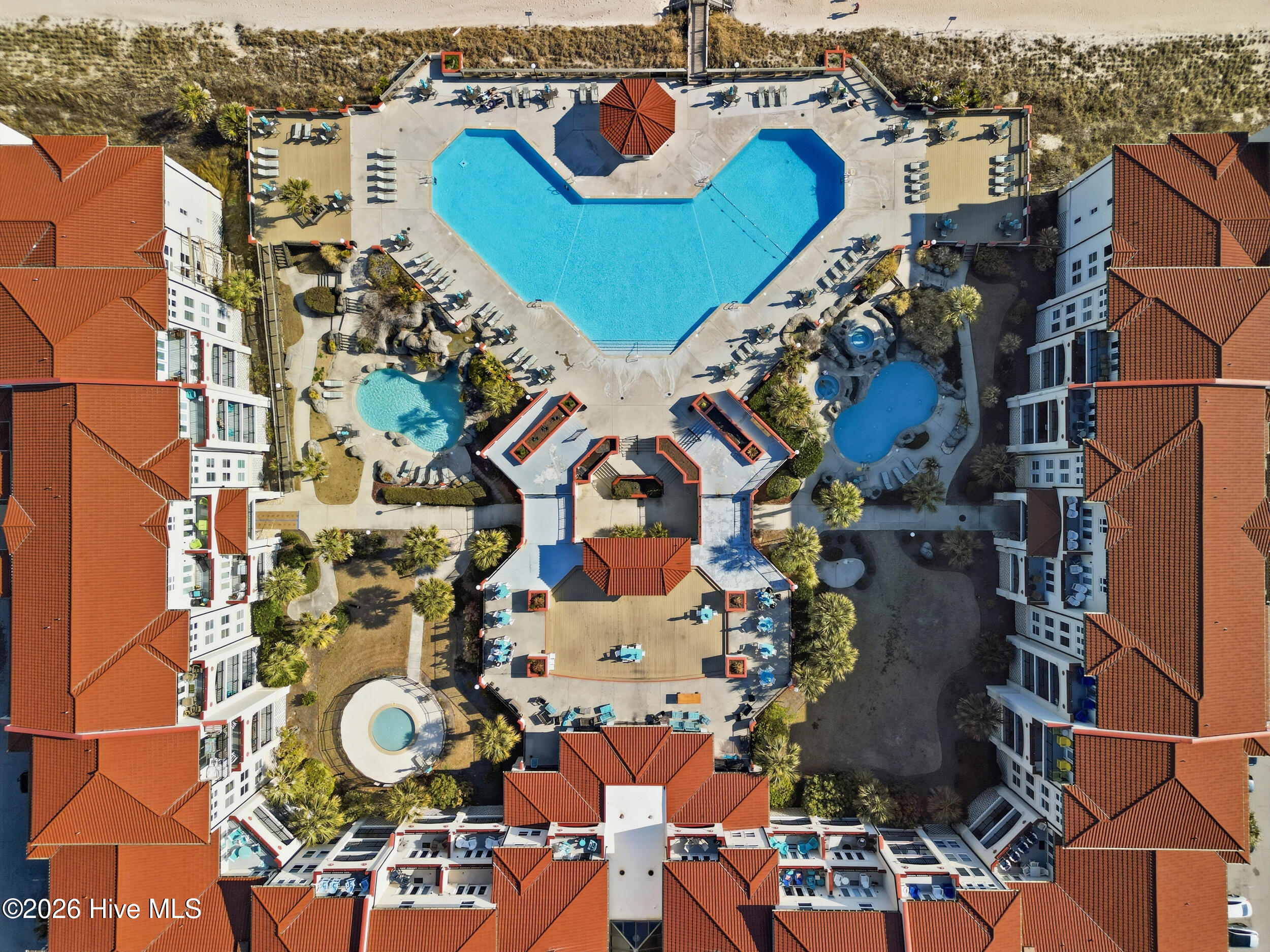 100560519 | Photo 62