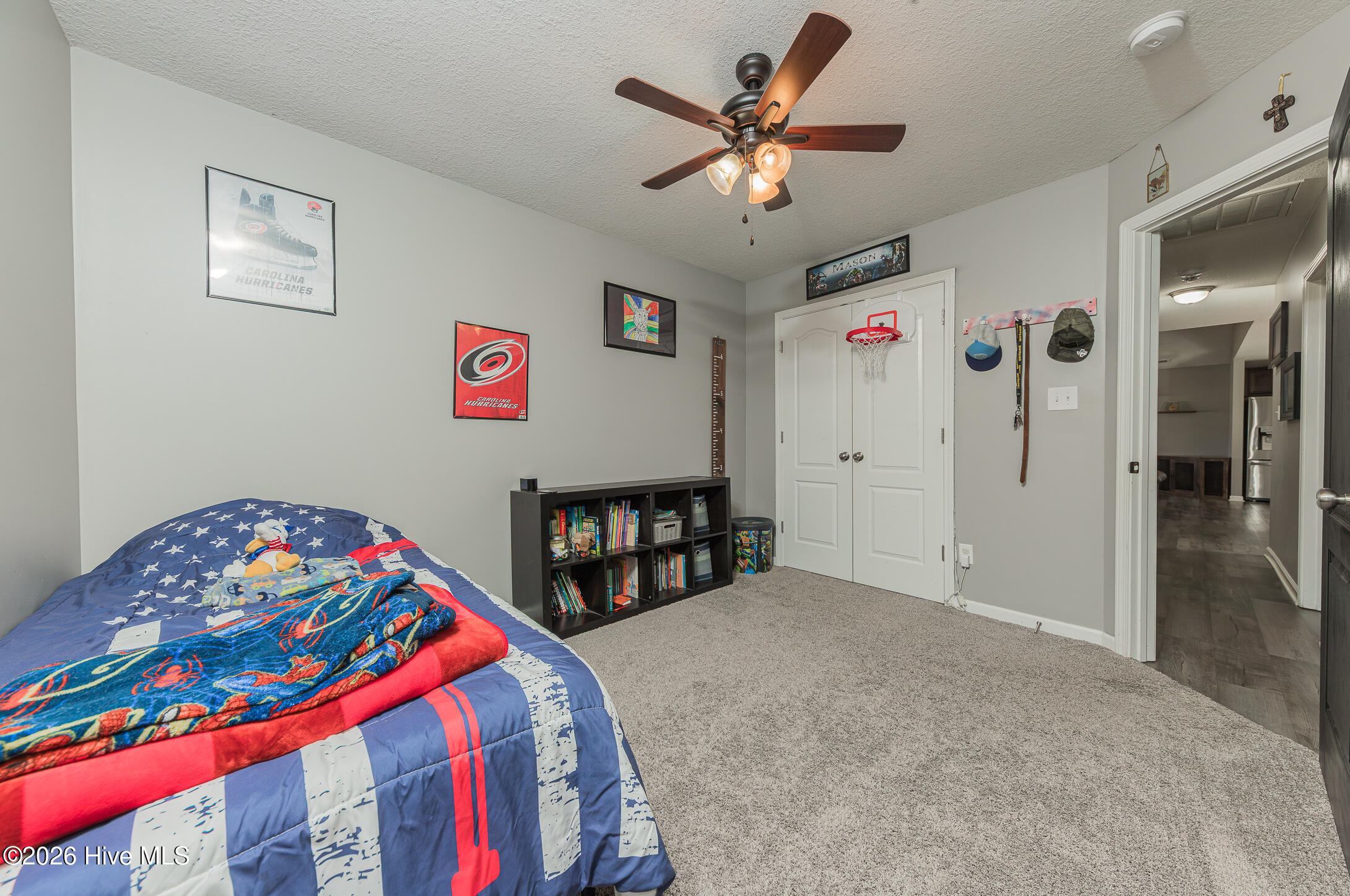 100550736 | Photo 35