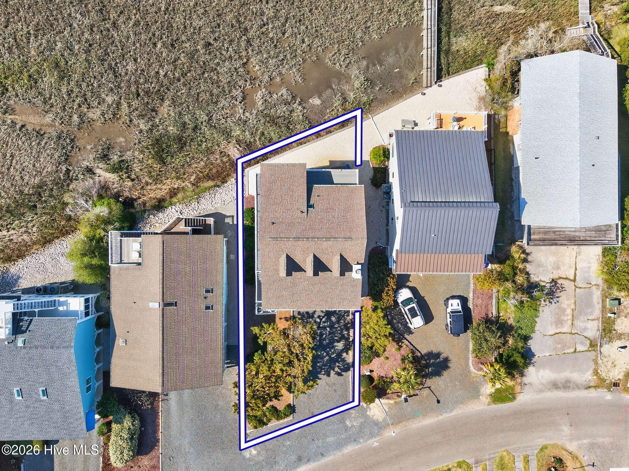 100564703 | Photo 42