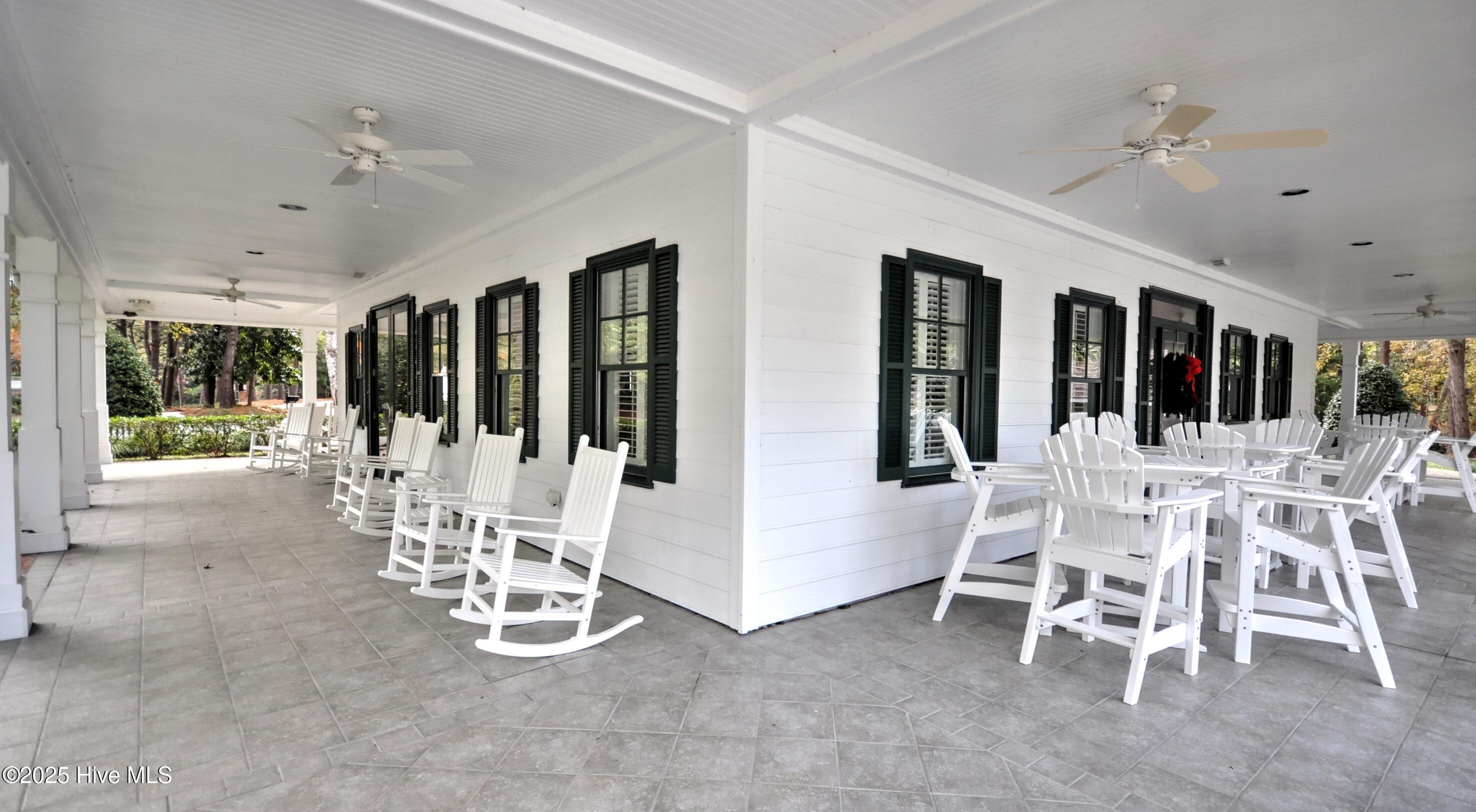 100535585 | Photo 65