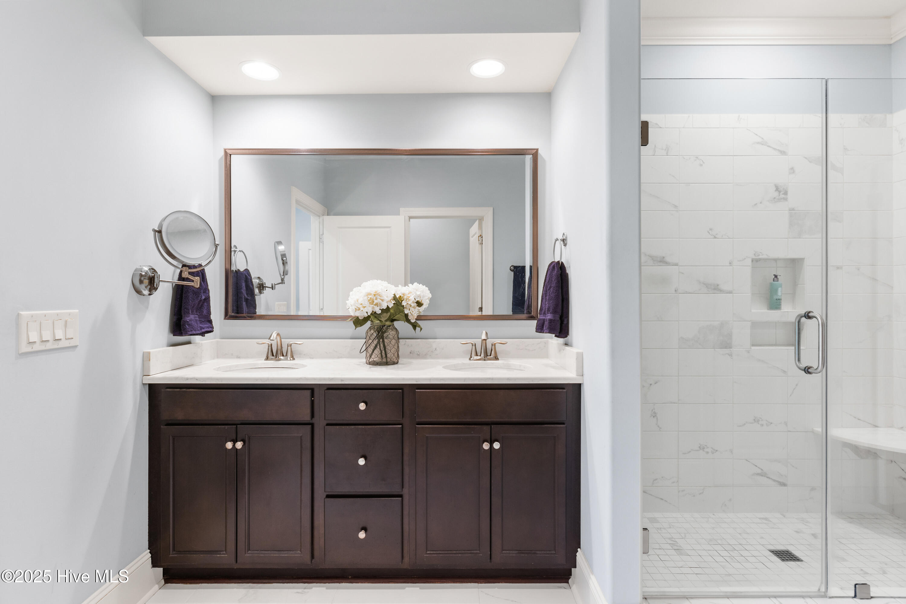 100559107 | Photo 26