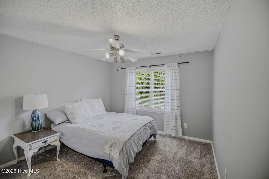 100565606 | Photo 45