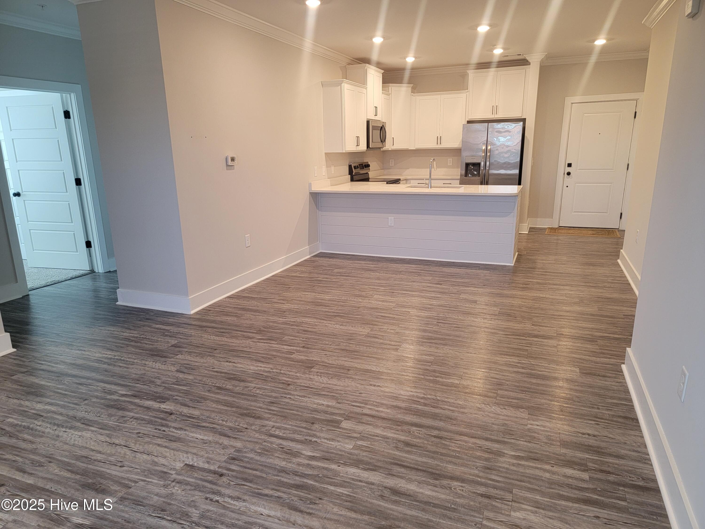 100511795 | Photo 11