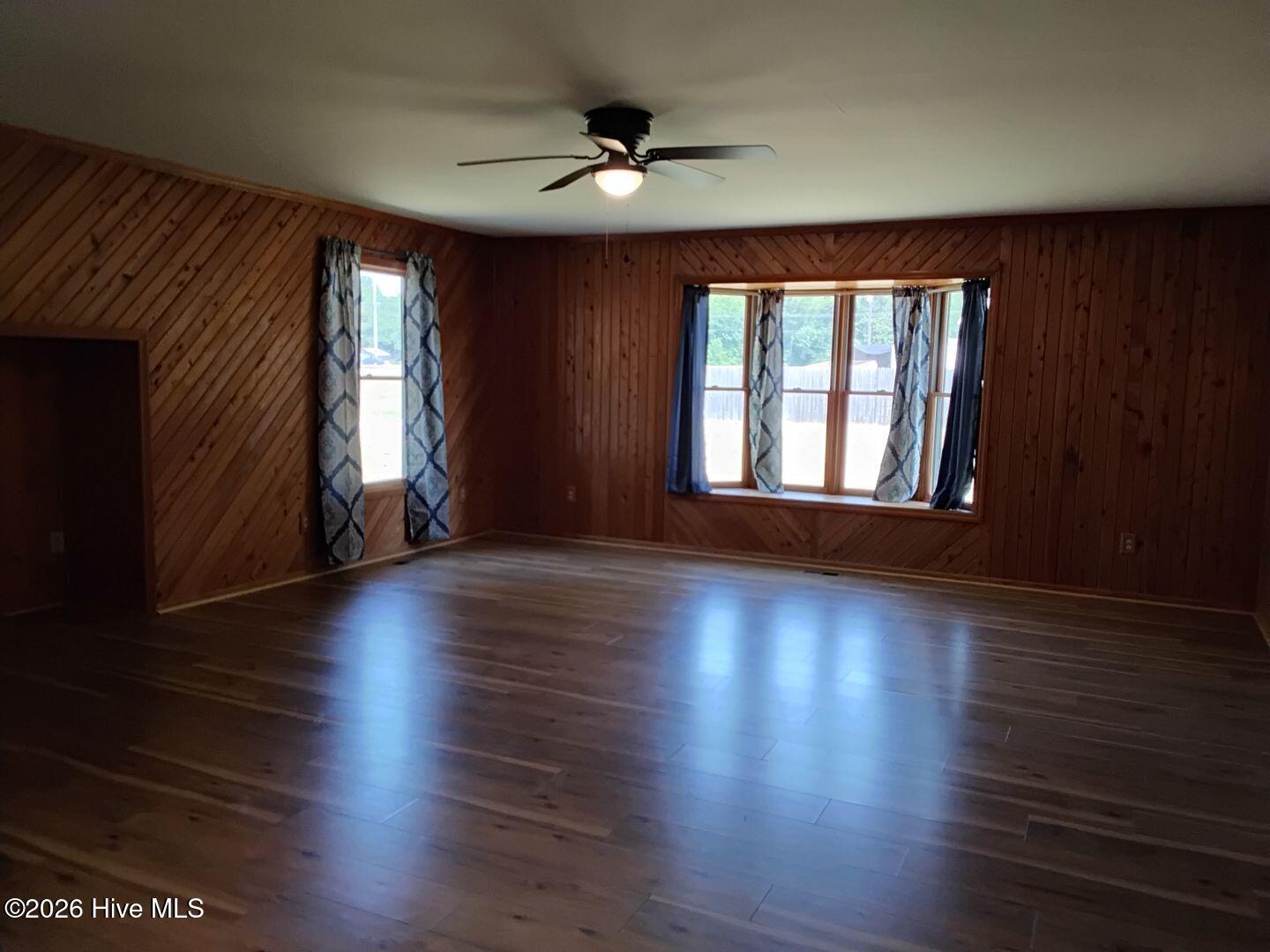 4331 Carolina 24,Newport
