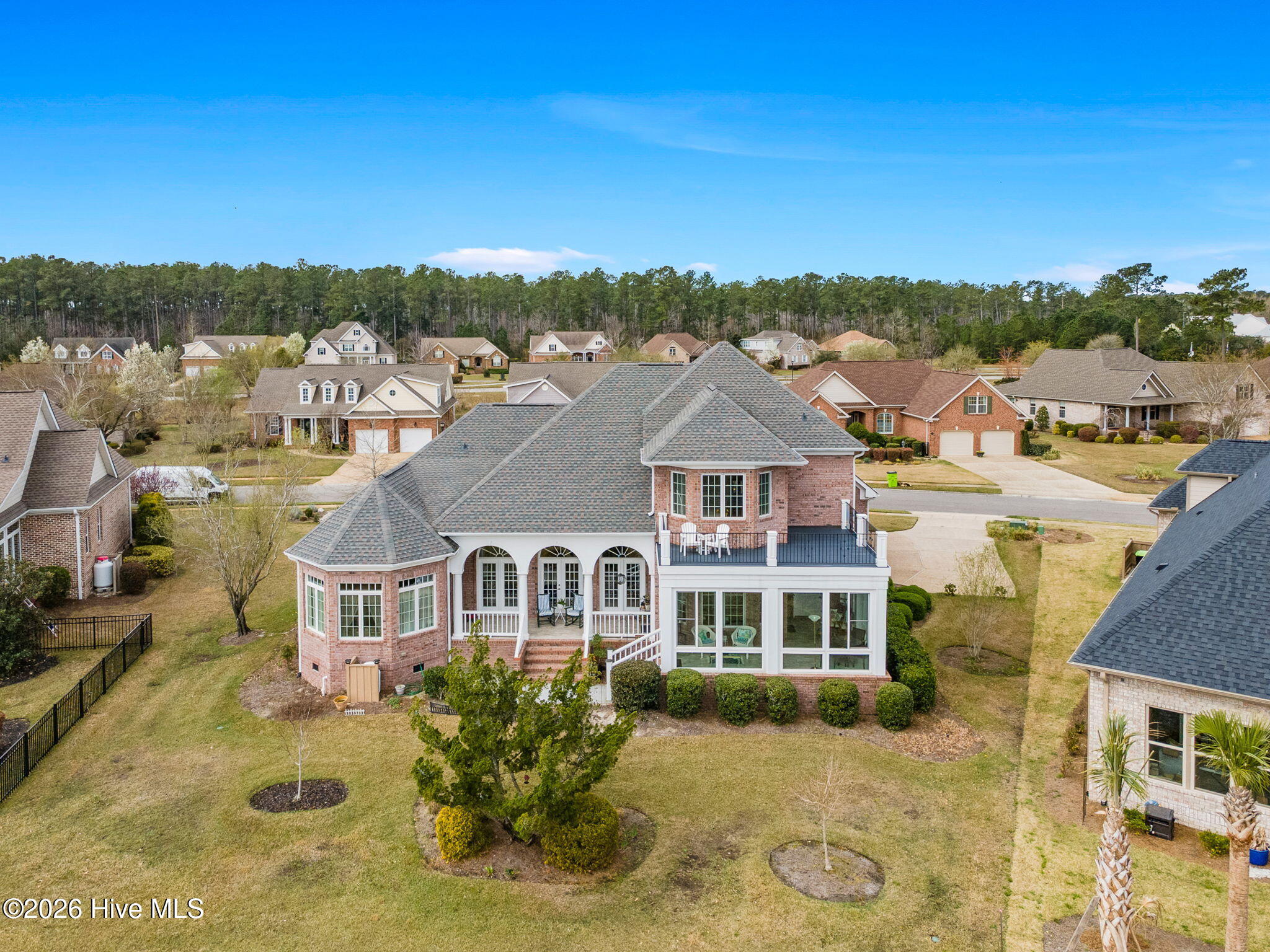 100560787 | Photo 62