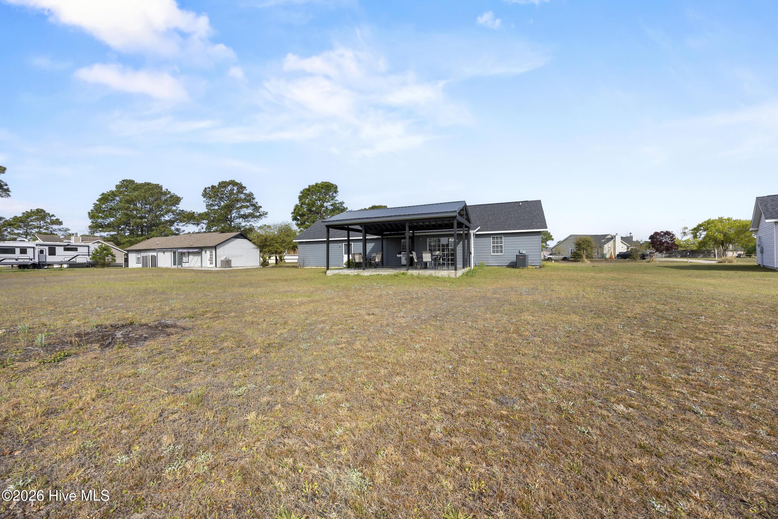 100566189 | Photo 36