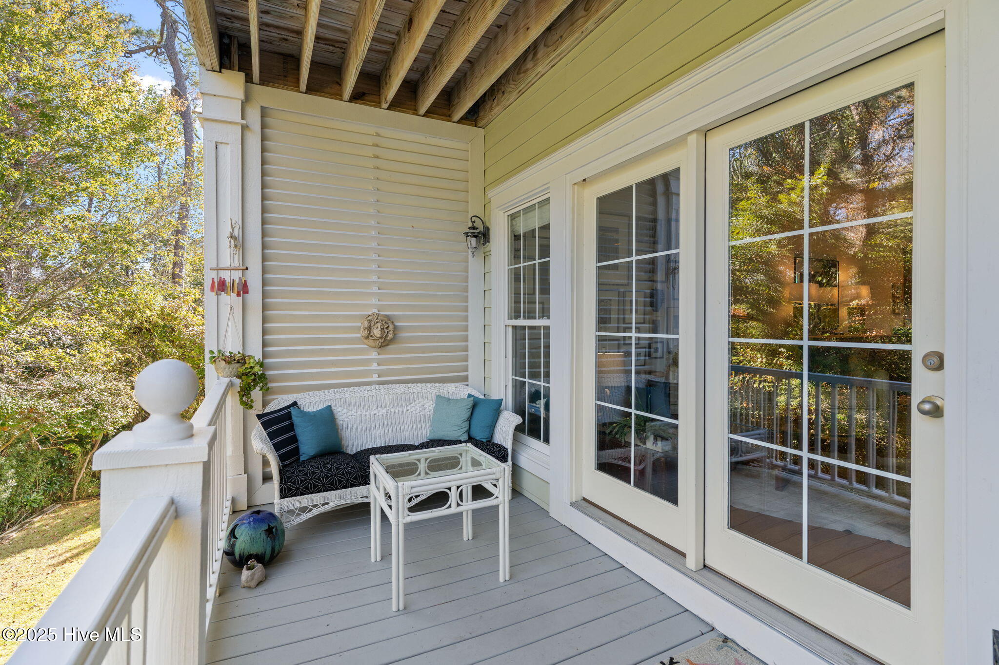 100539989 | Photo 22