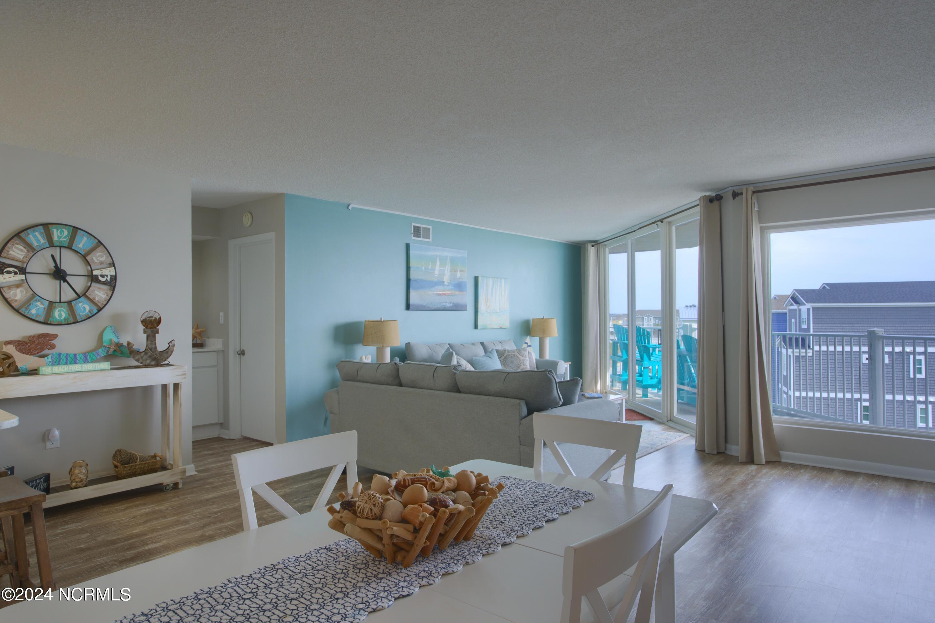 100424903 | Photo 15