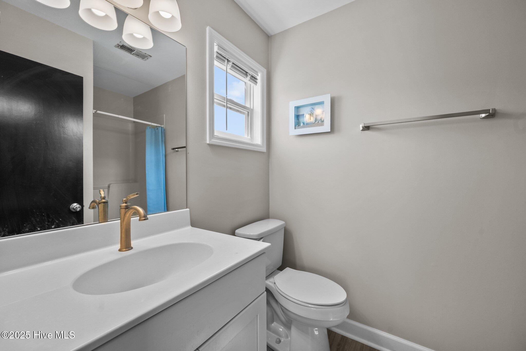 100501039 | Photo 17