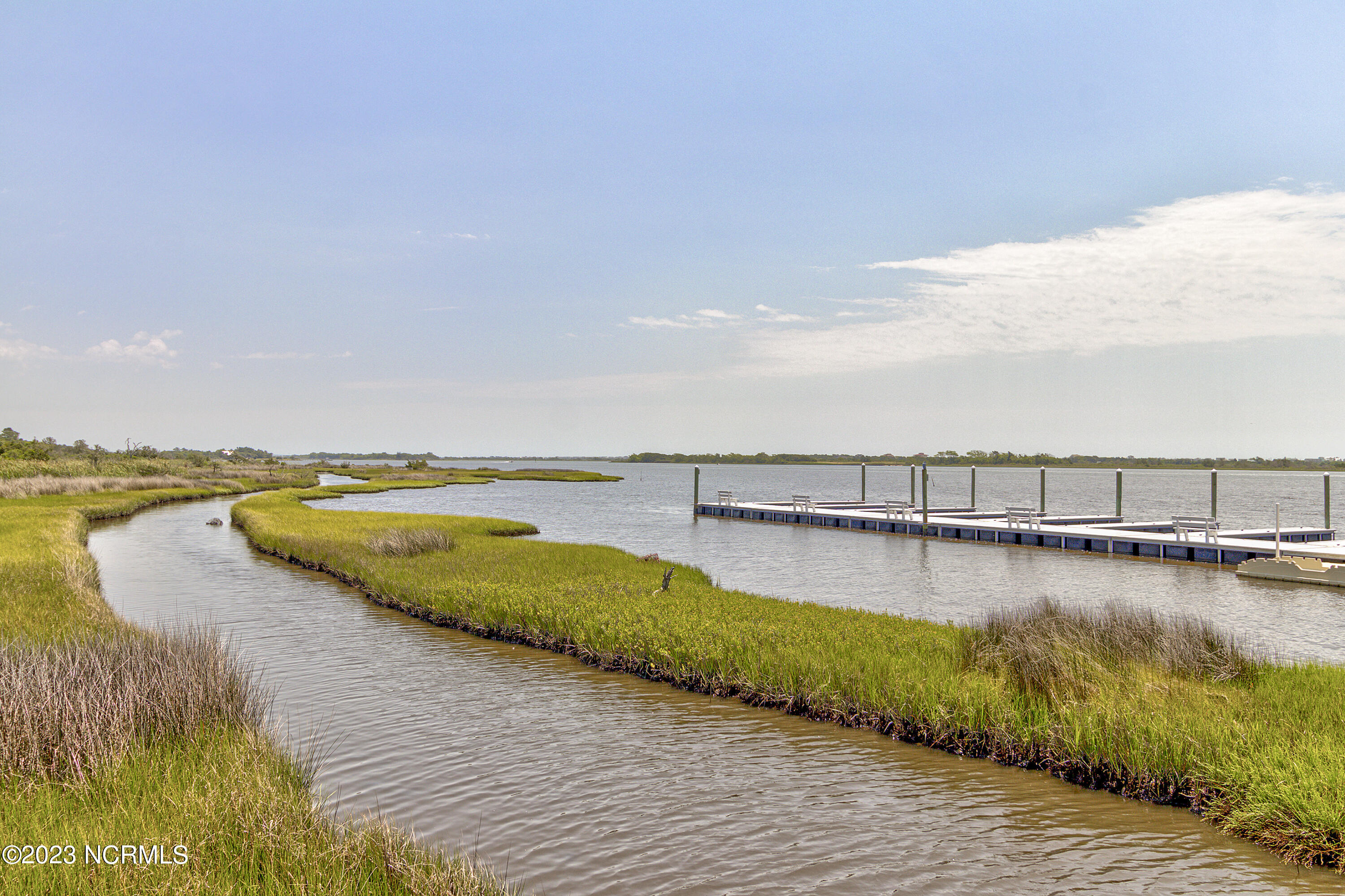 100562014 | Photo 47