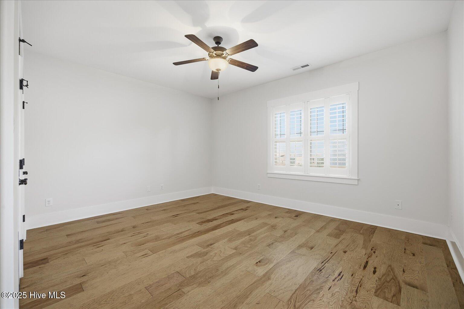 100536924 | Photo 27