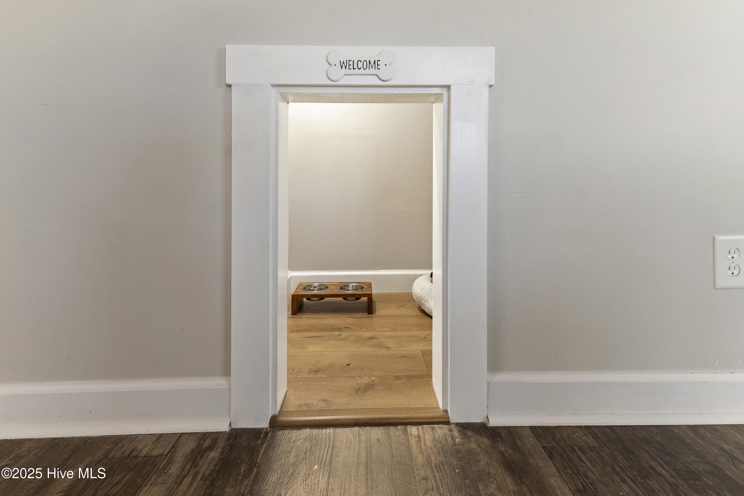 100543639 | Photo 10