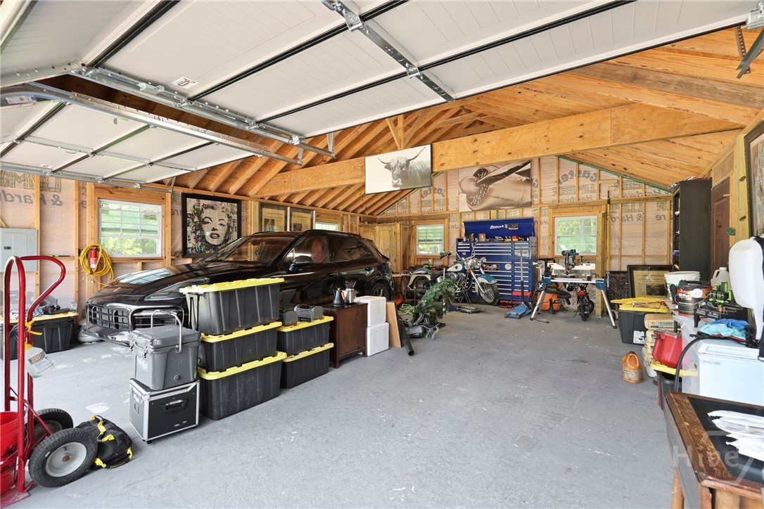 5747 Ogeechee Road, Savannah, GA, 31405