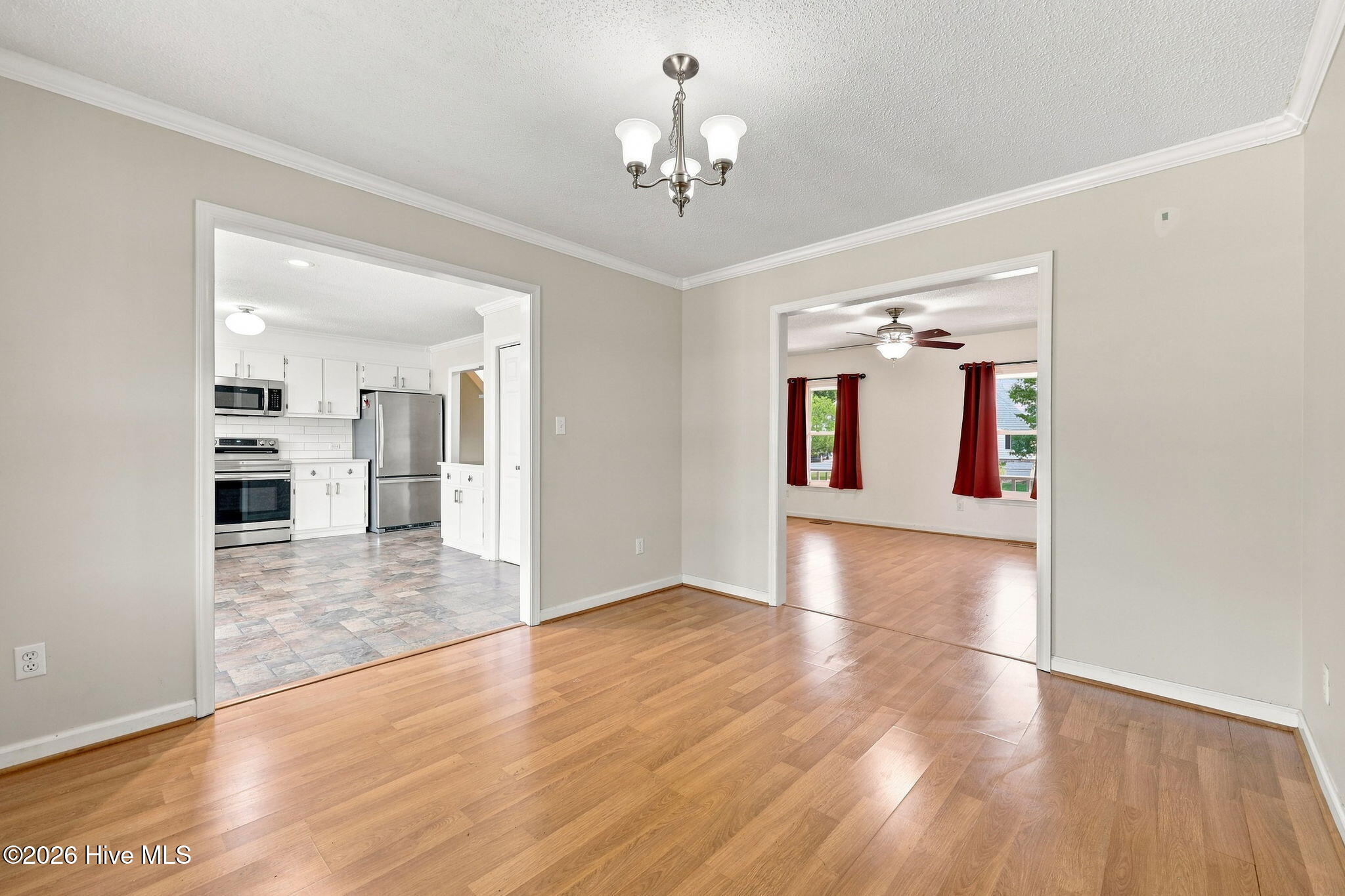 907 Oak 
