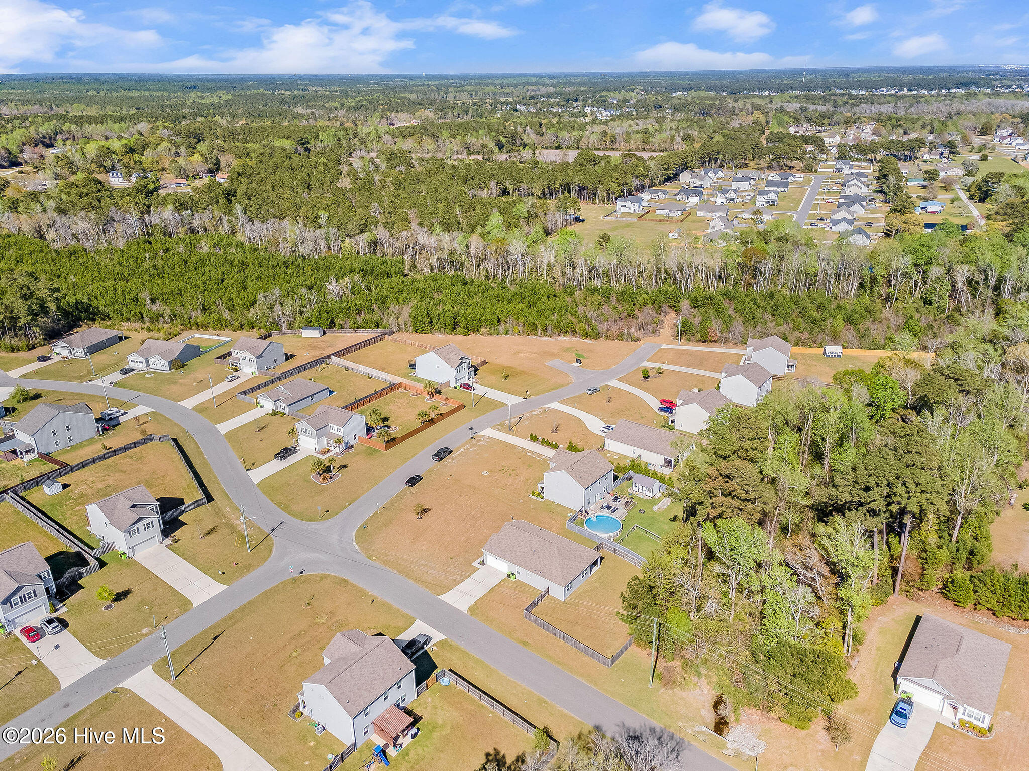 100562701 | Photo 42