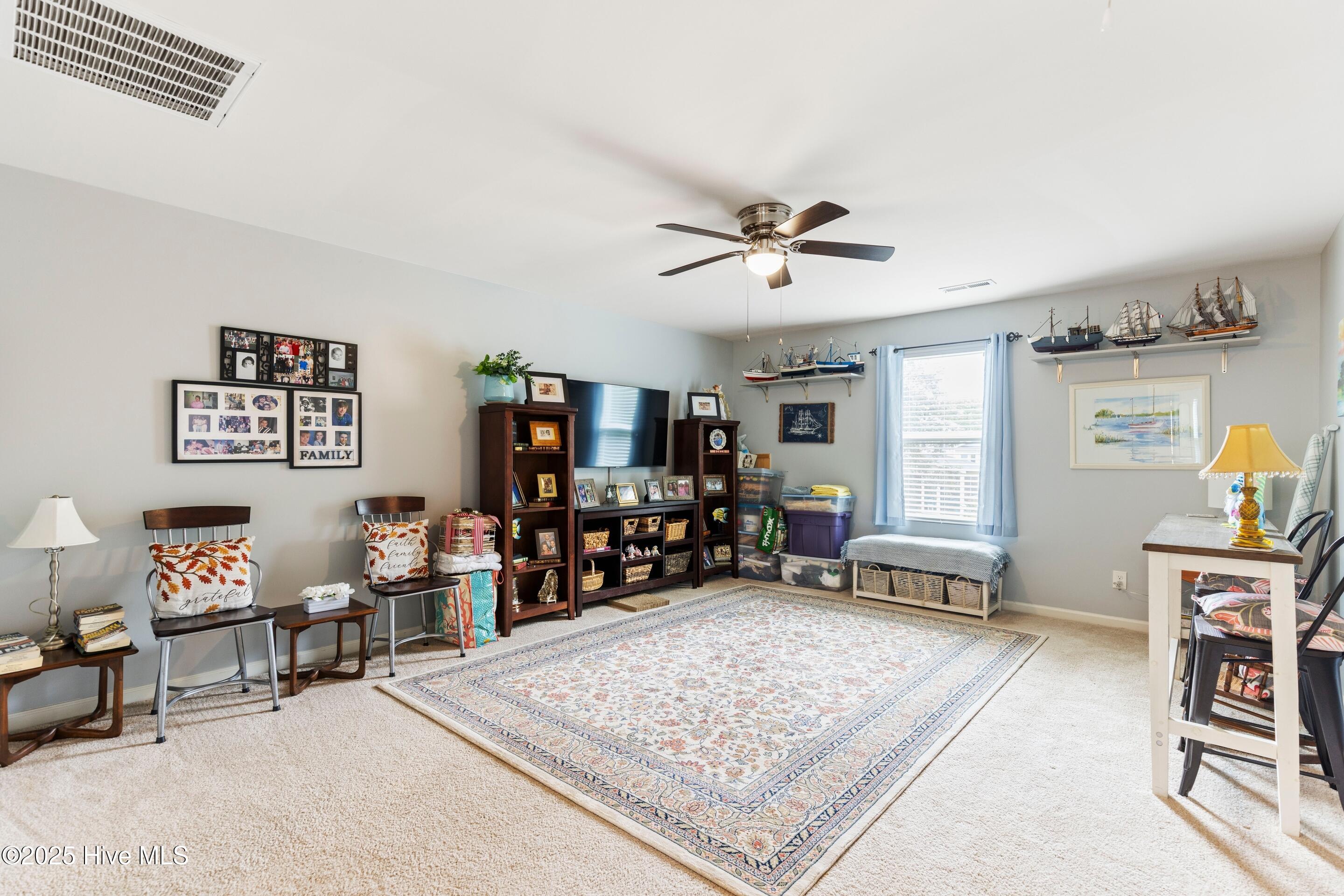 100527651 | Photo 19