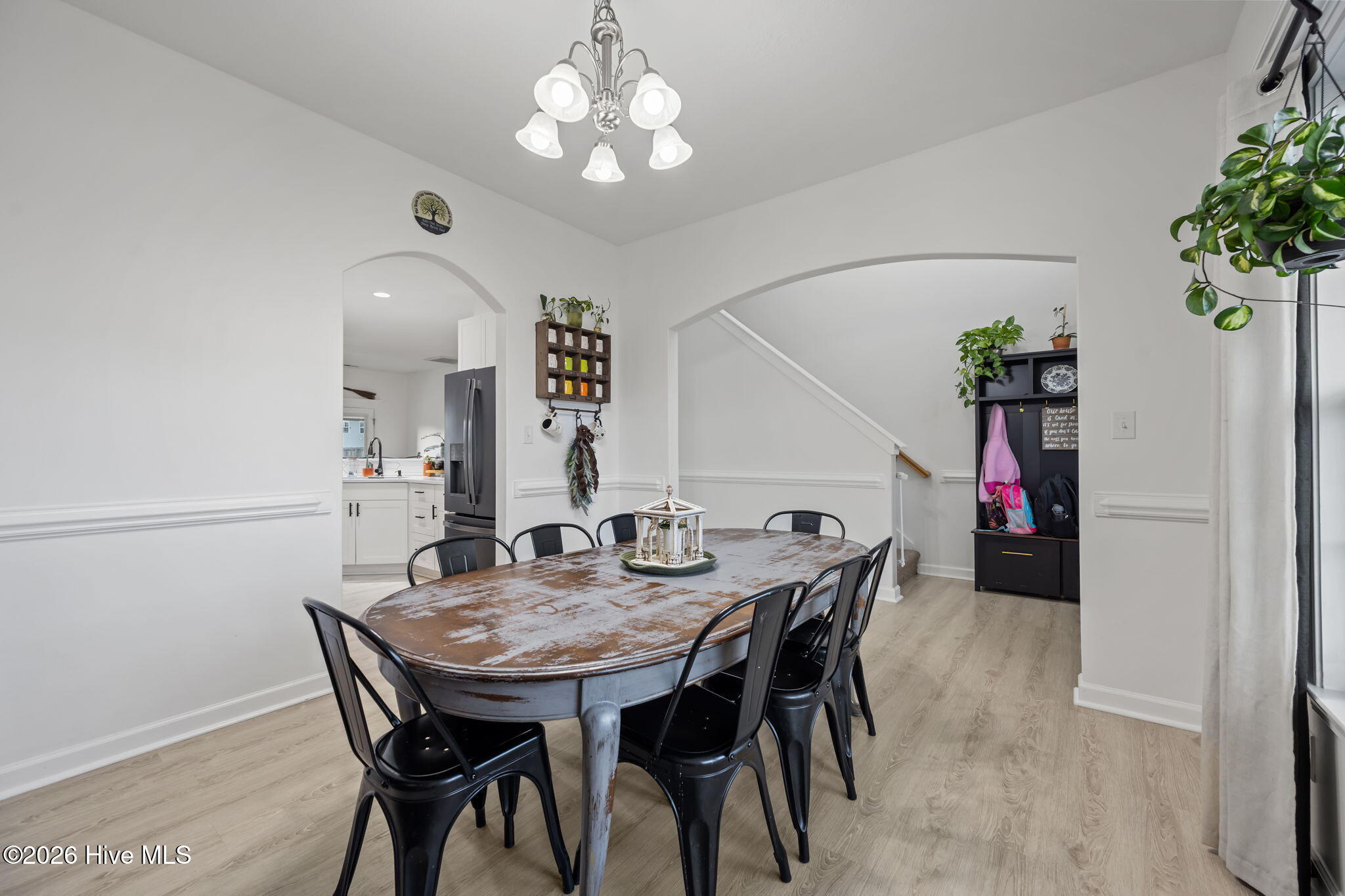 100560340 | Photo 11