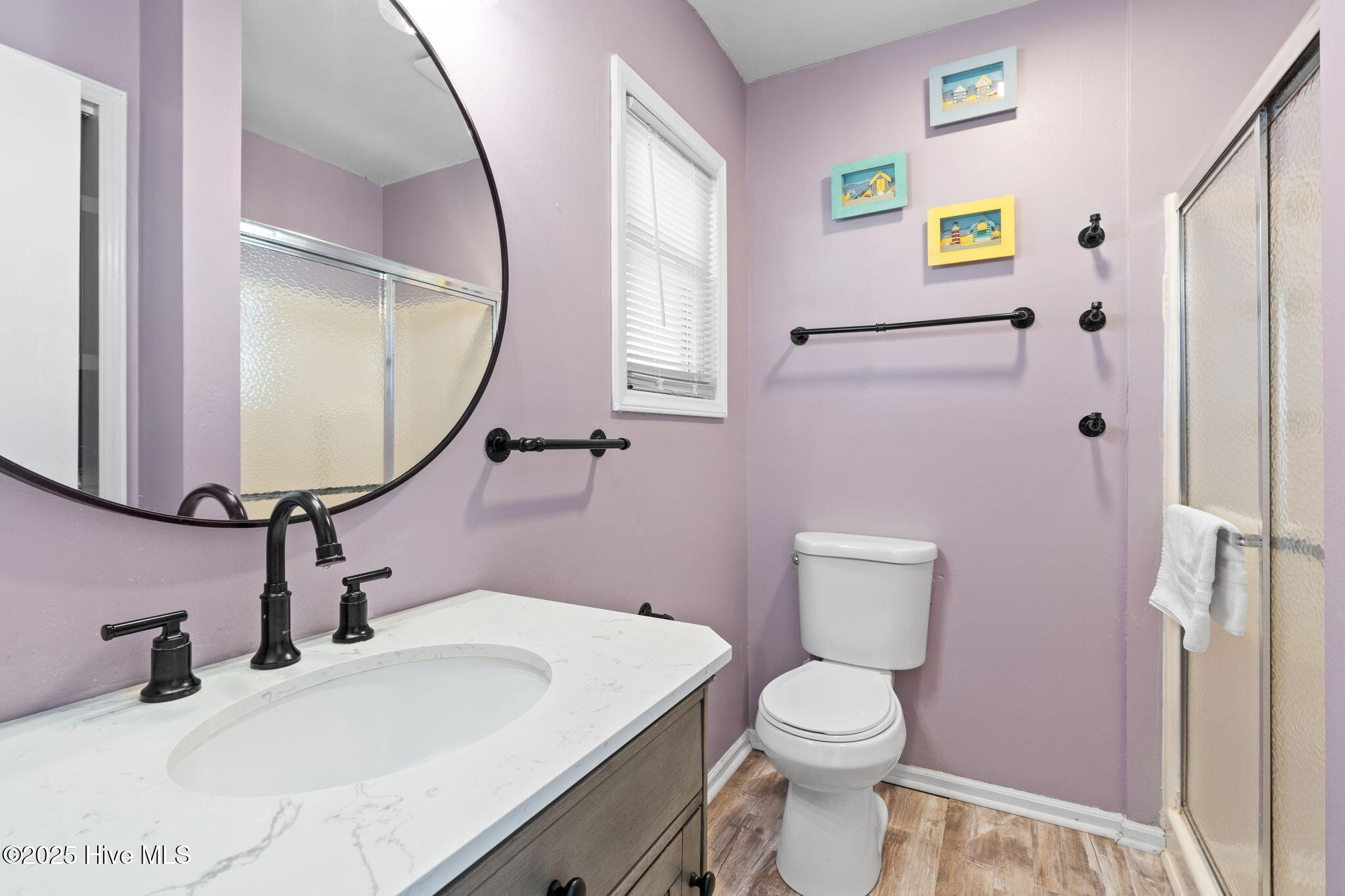 100540737 | Photo 19