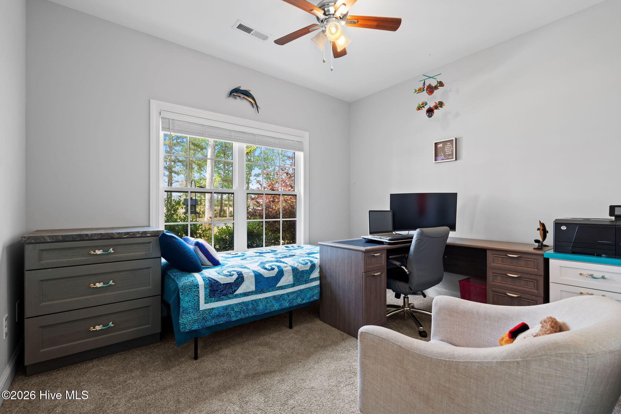 100568140 | Photo 31