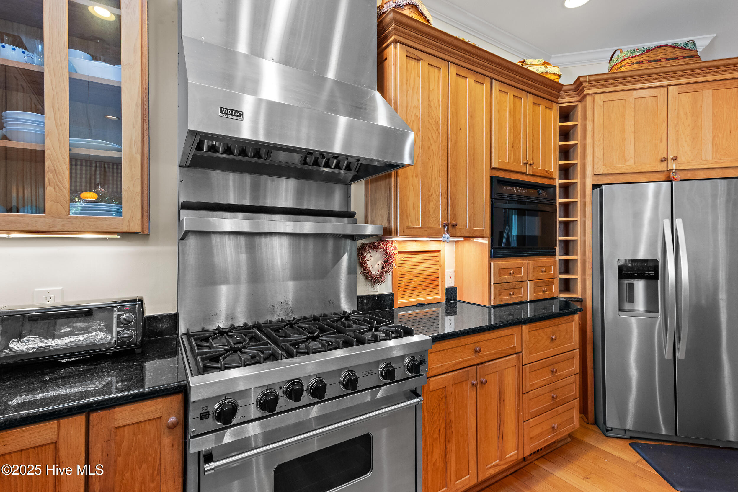 100540222 | Photo 38