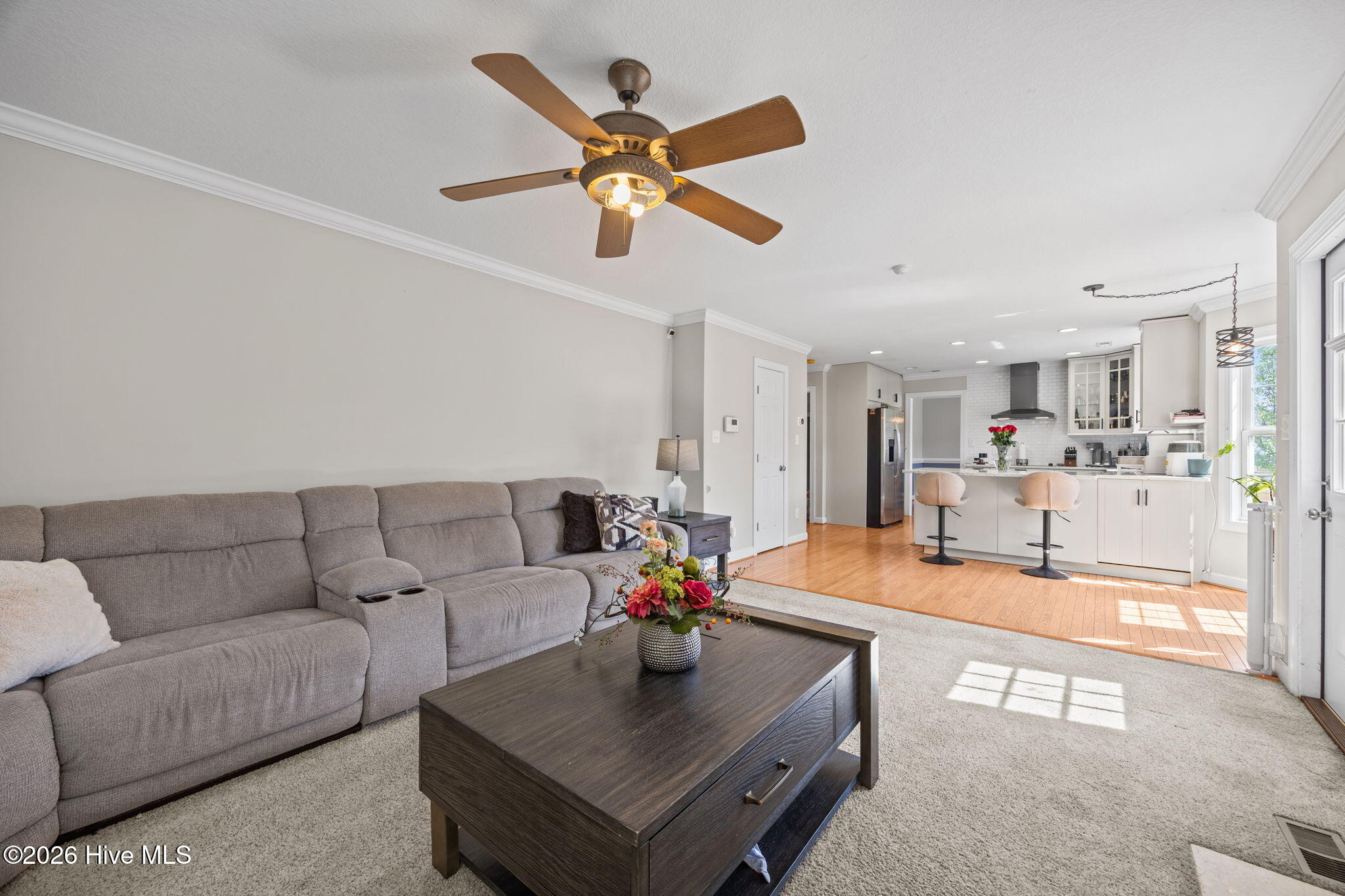 100564262 | Photo 31