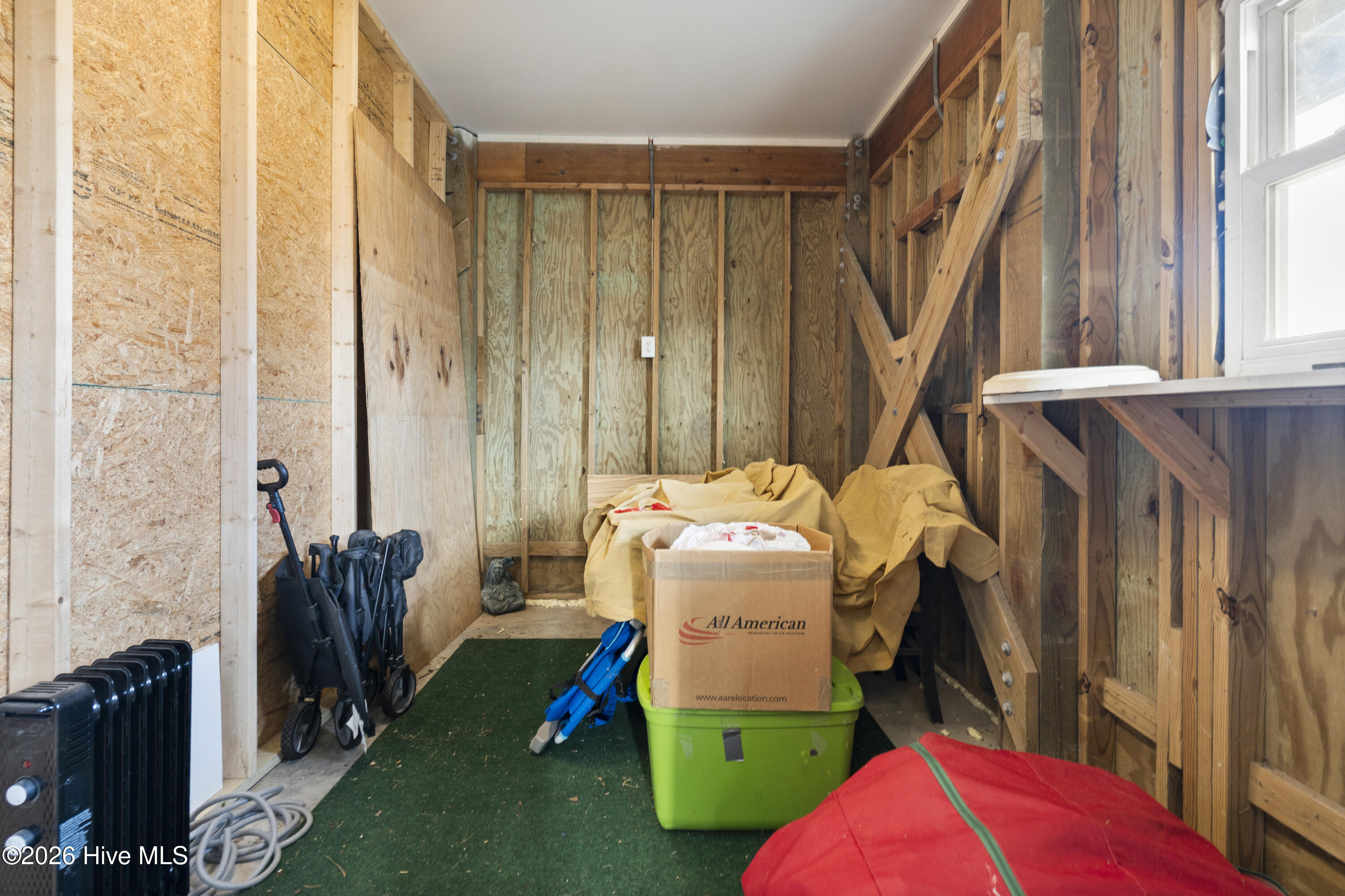 100555944 | Photo 67