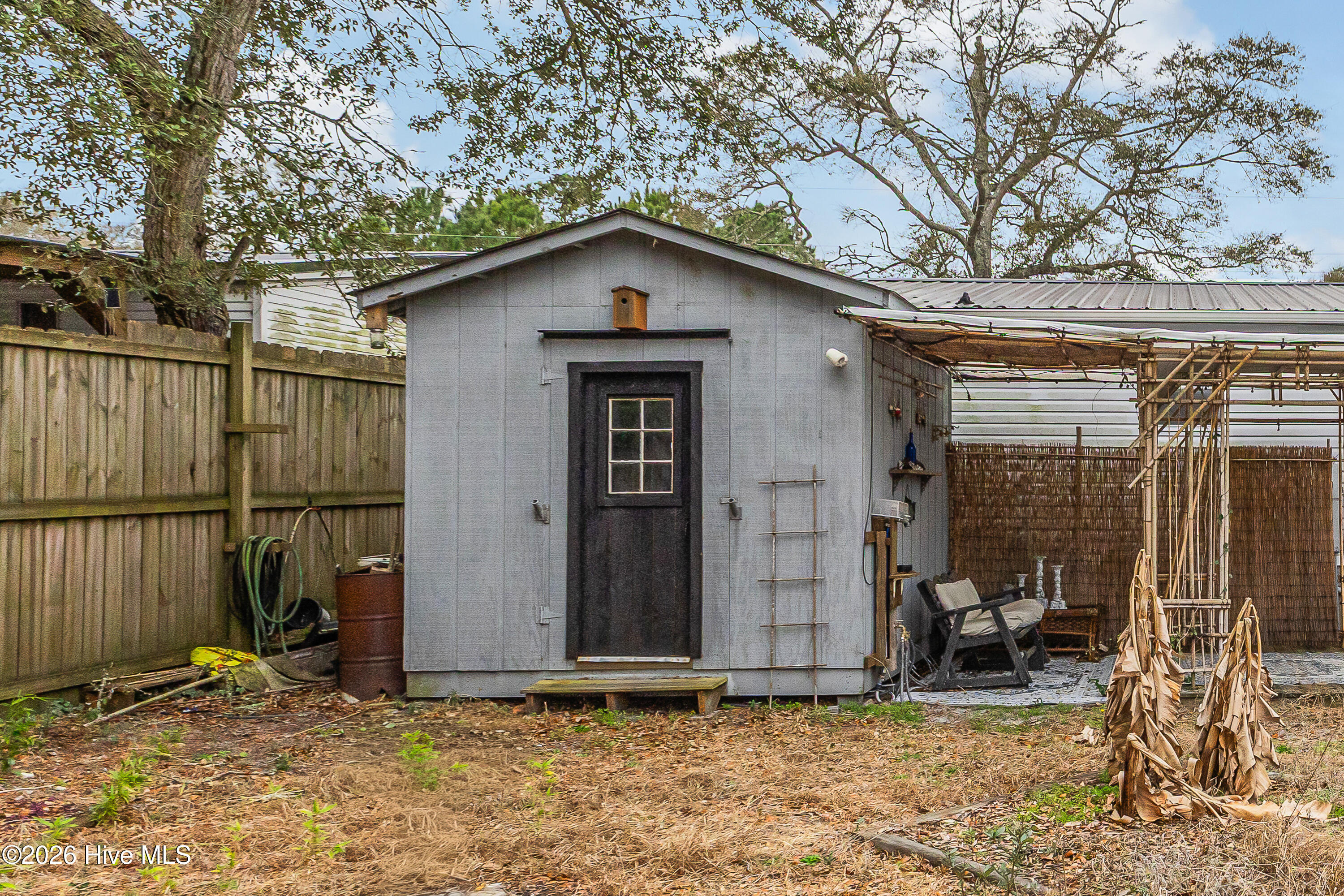 100557836 | Photo 27