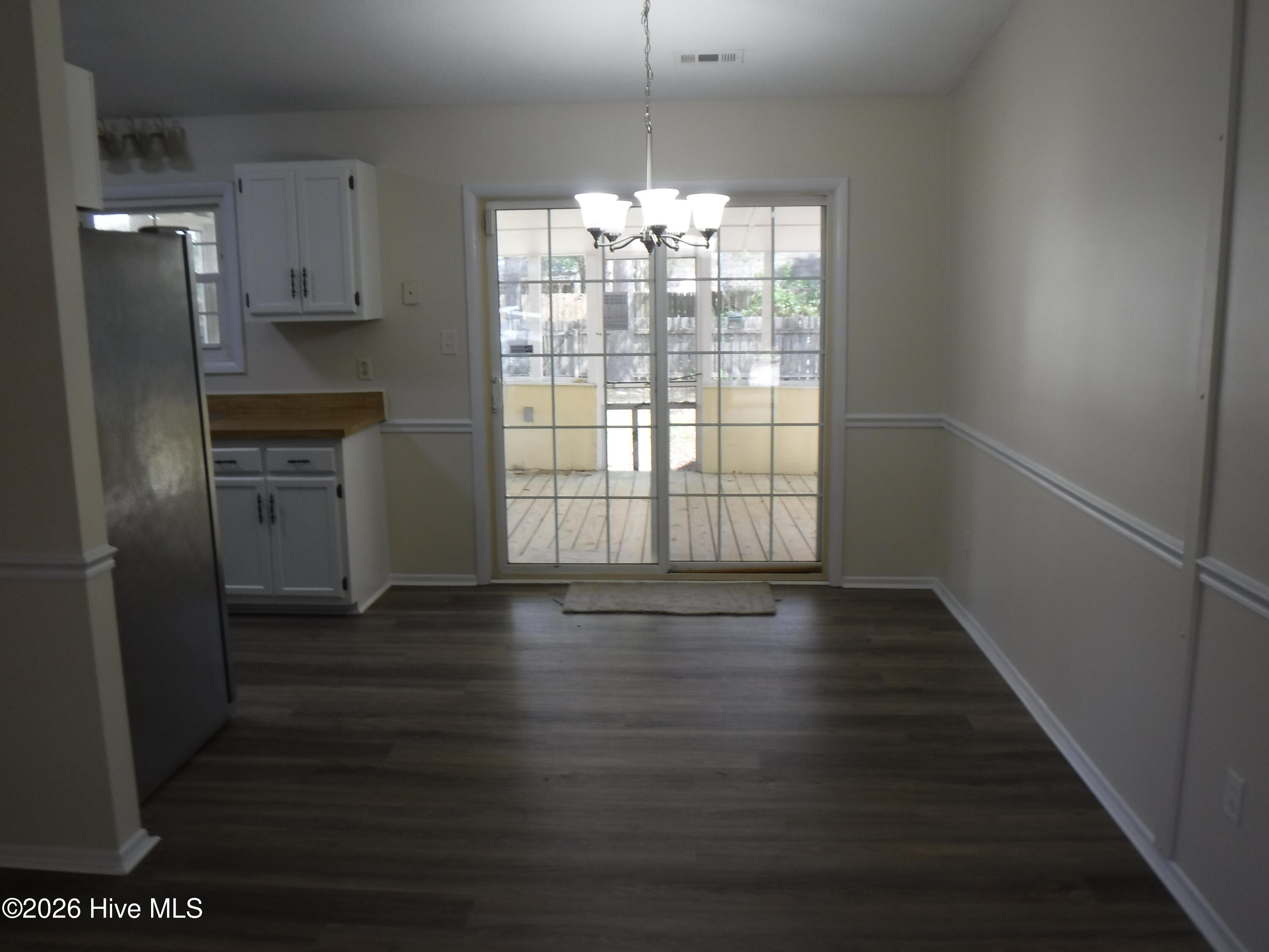 624 Shadowridge Road, Jacksonville, NC 28546 – photo 4: DSCF8005