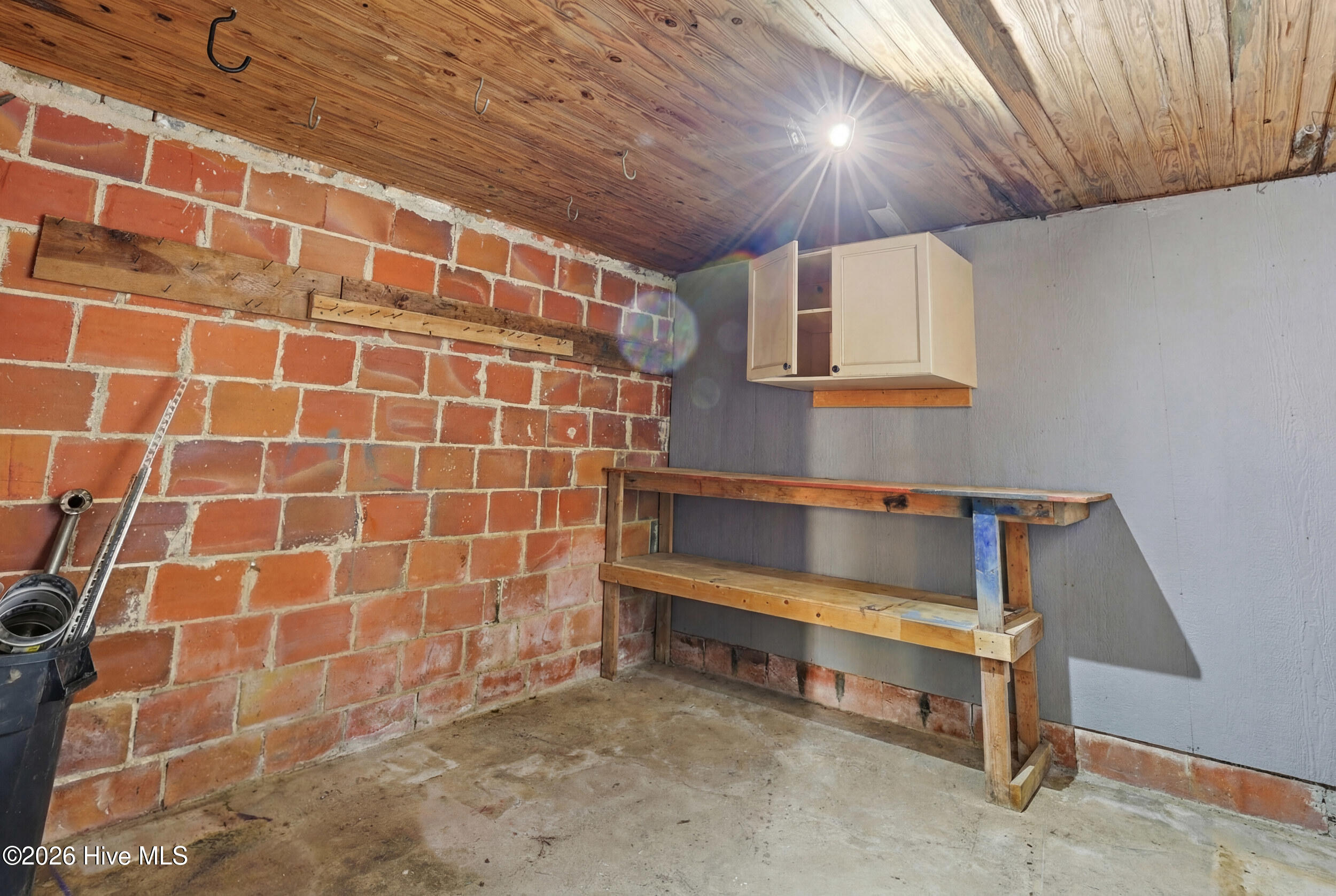 100552252 | Photo 35