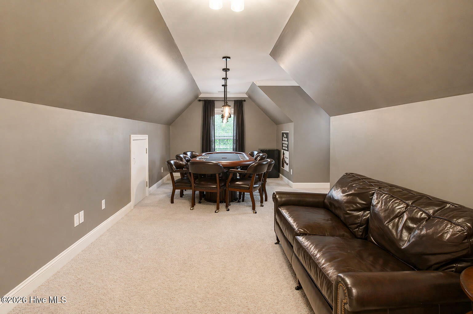 305 Holly Lane,Newport