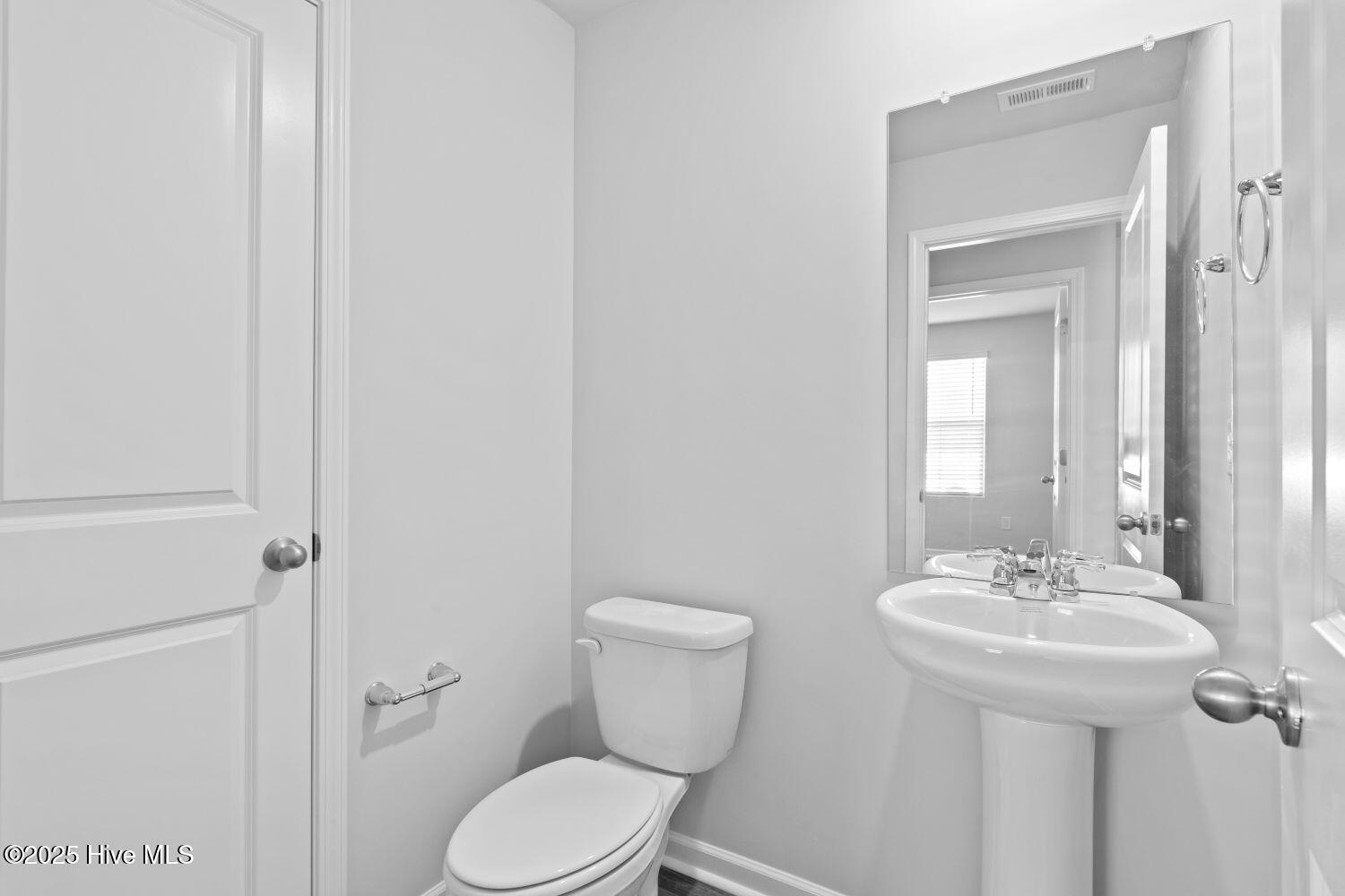 100538604 | Photo 10