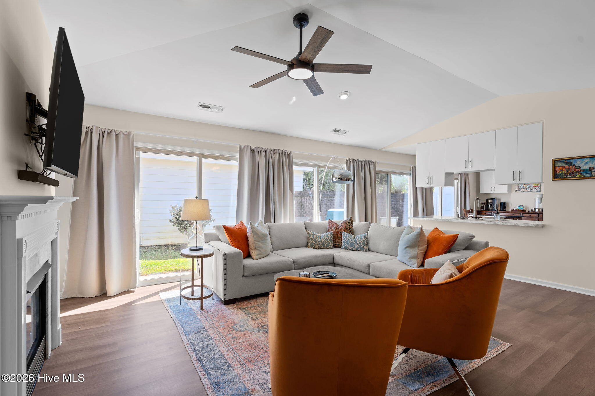 100564364 | Photo 10