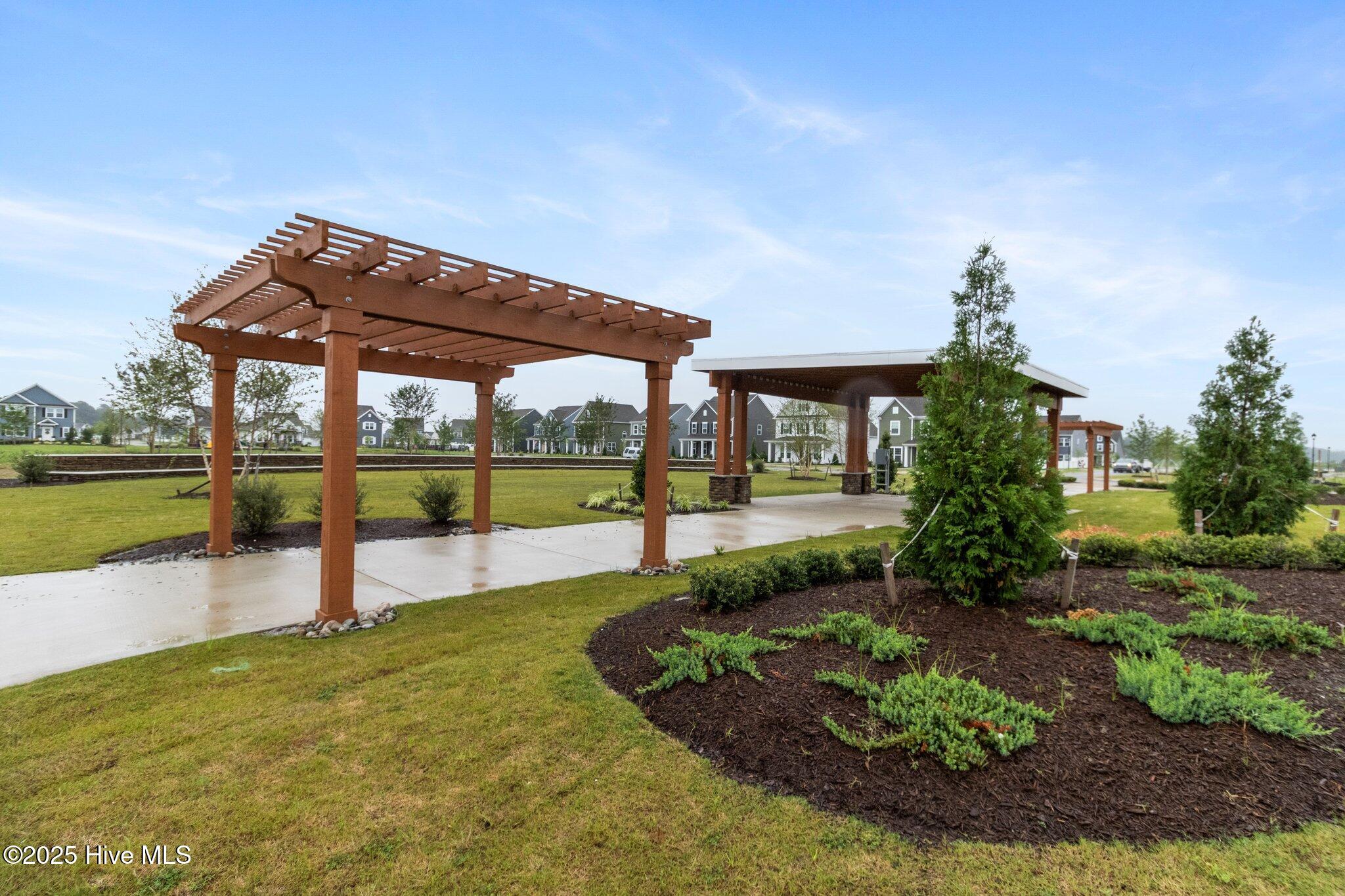 Homes for sale in Moyock, NC | 102 Ryker Rd W, Moyock, NC 27958 | MLS# 100514260