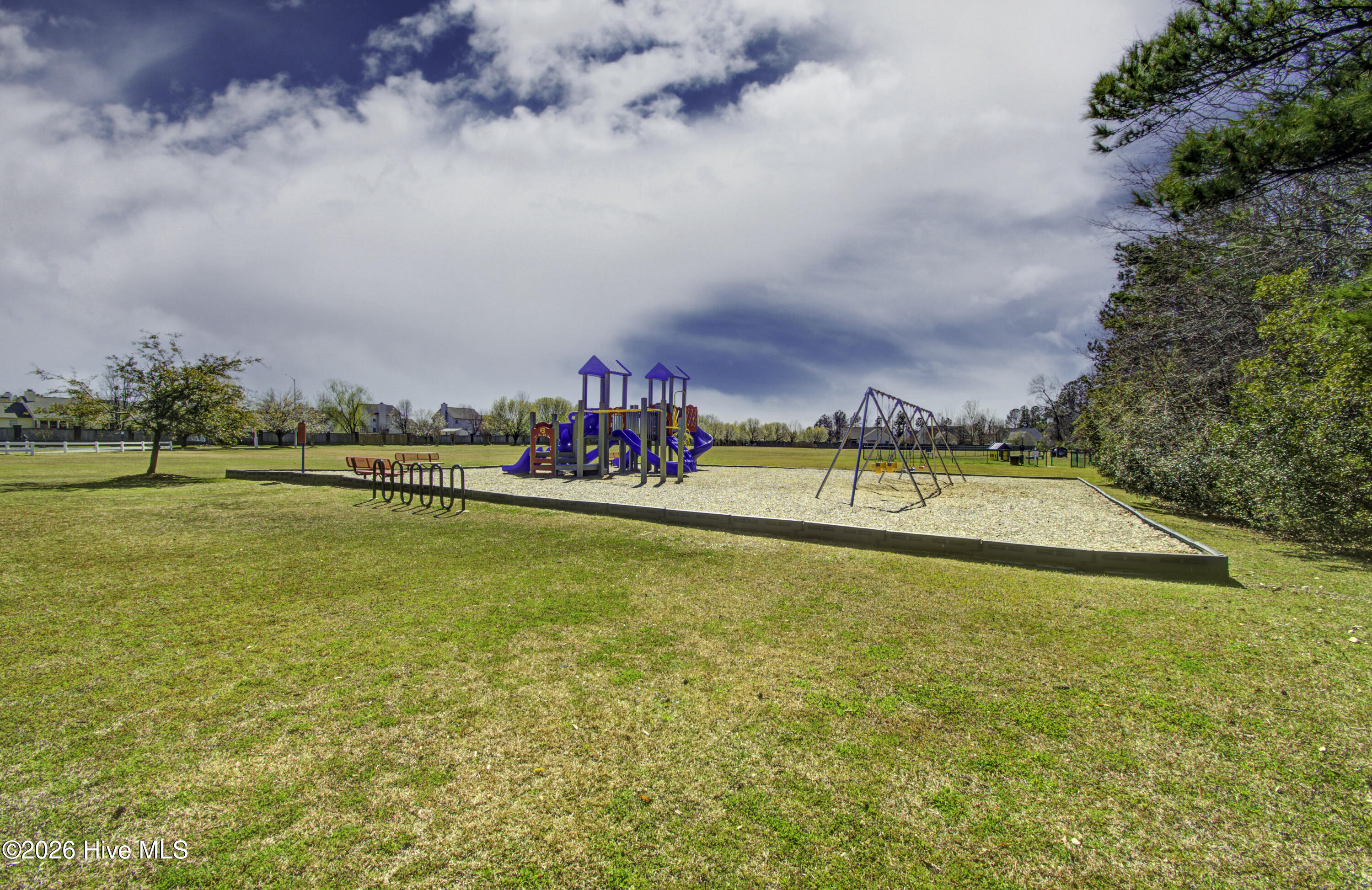 100549263 | Photo 75