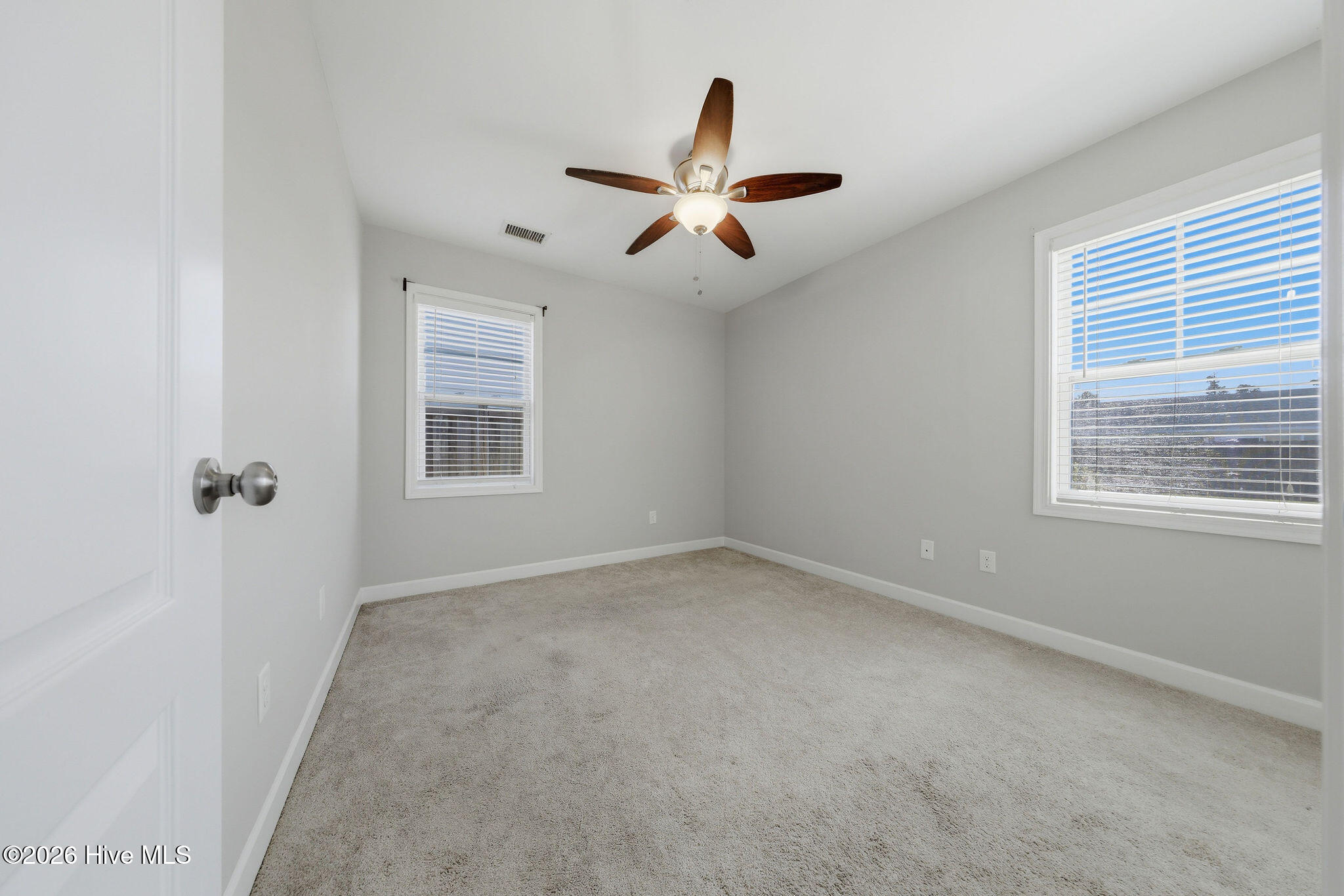 100568658 | Photo 23