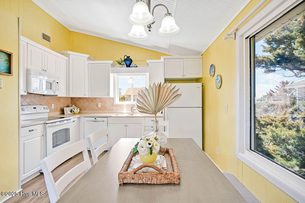 100494223 | Photo 18