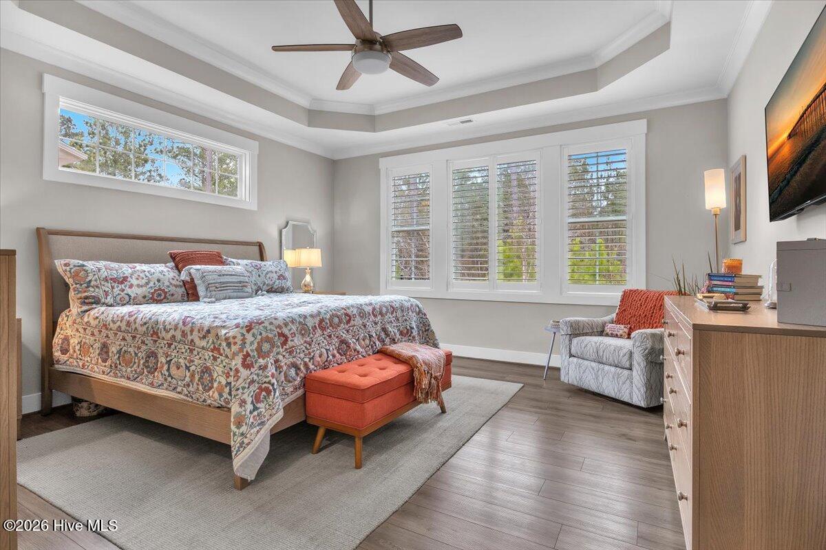 100558709 | Photo 42