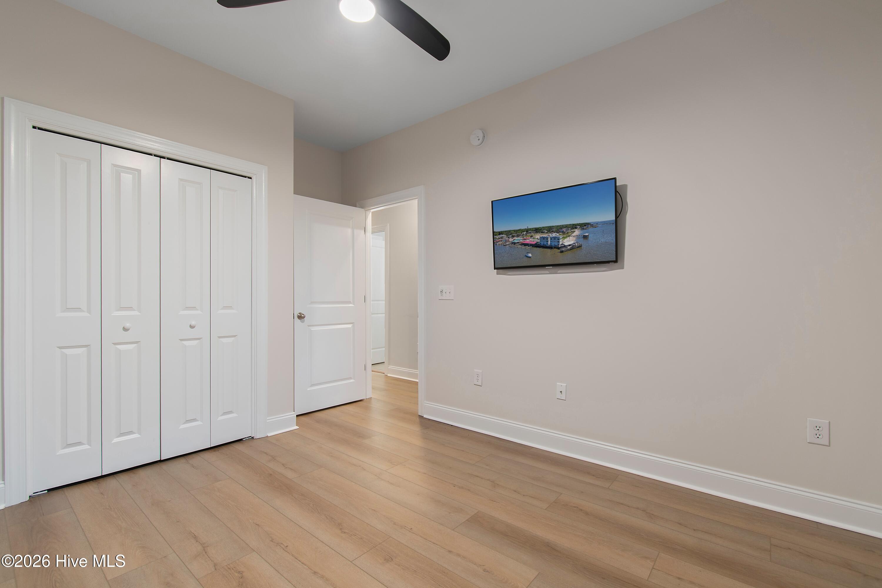 100553178 | Photo 28