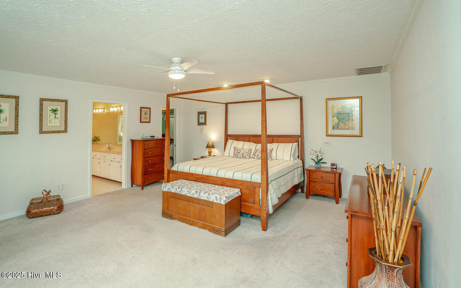 100524429 | Photo 37