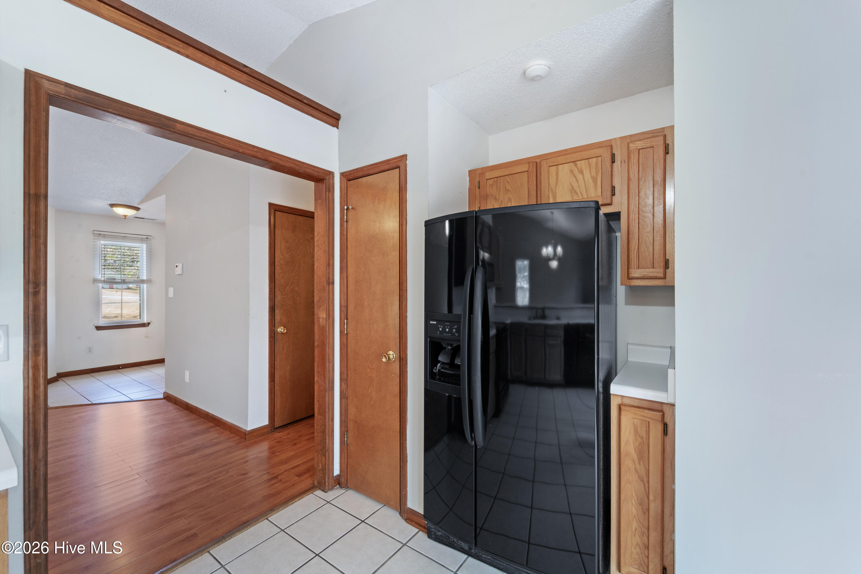 100557968 | Photo 30