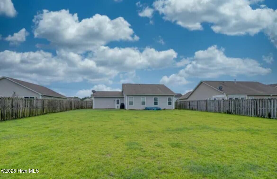 100563066 | Photo 10